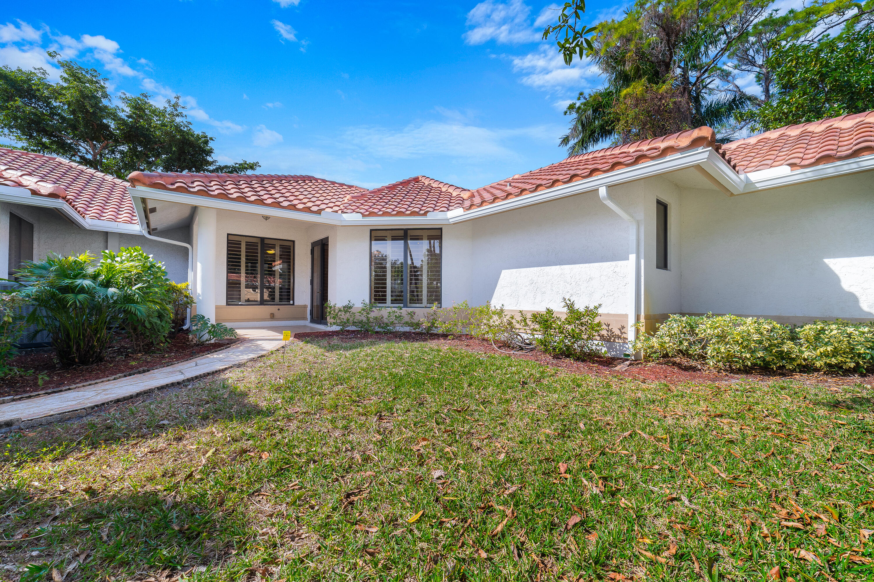 42 Northwoods Lane