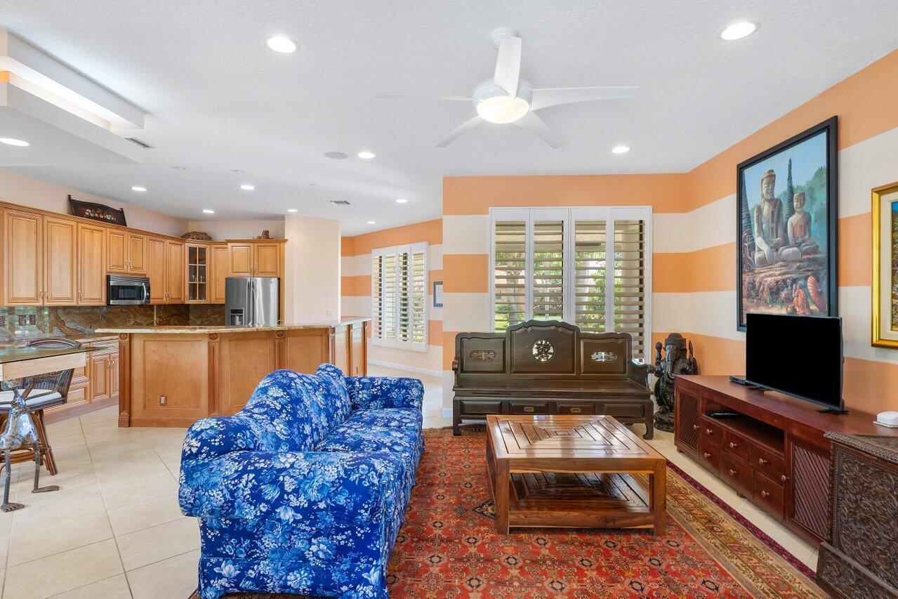 42 Northwoods Lane