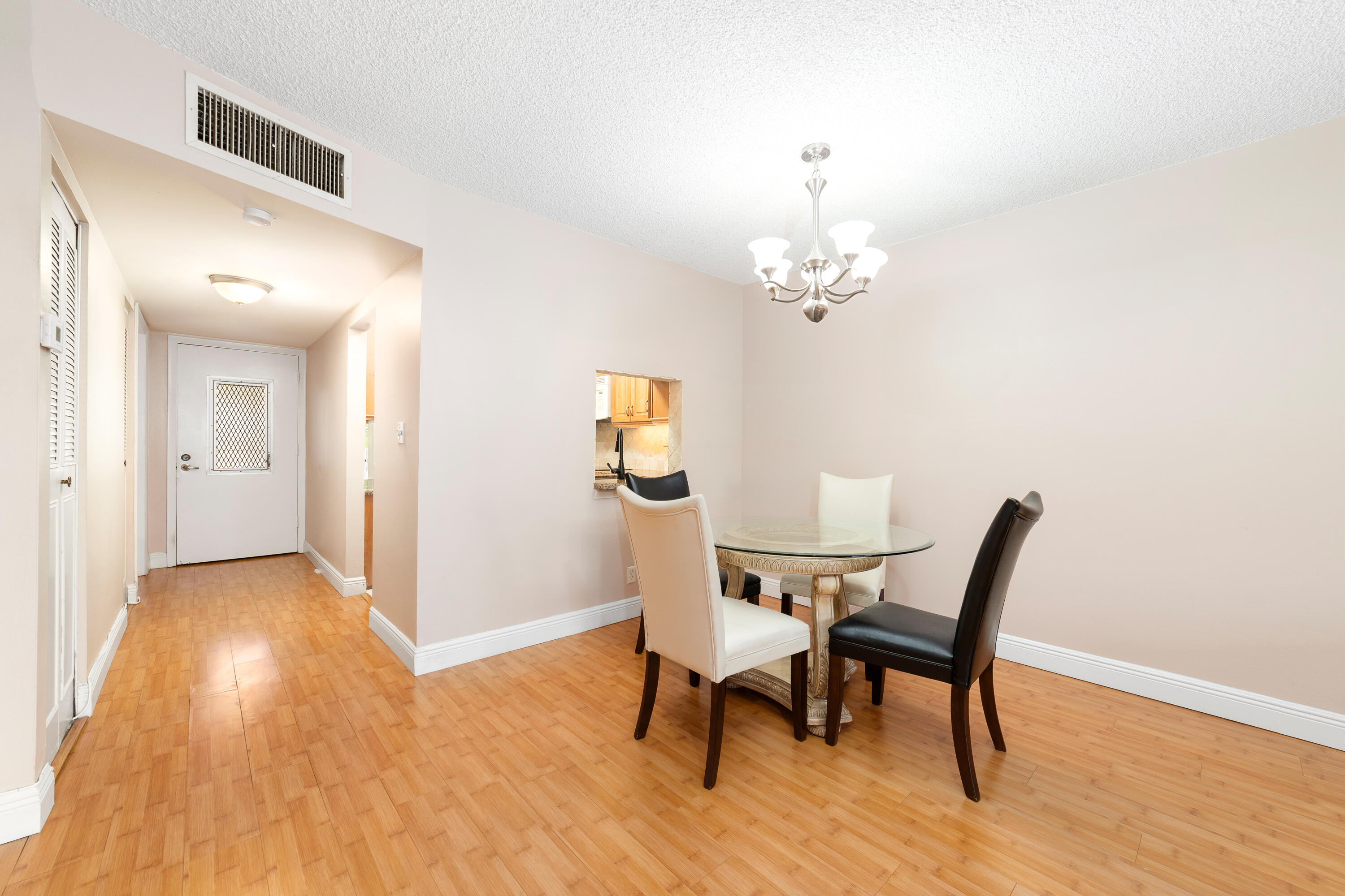 860 SE 6th Avenue 302