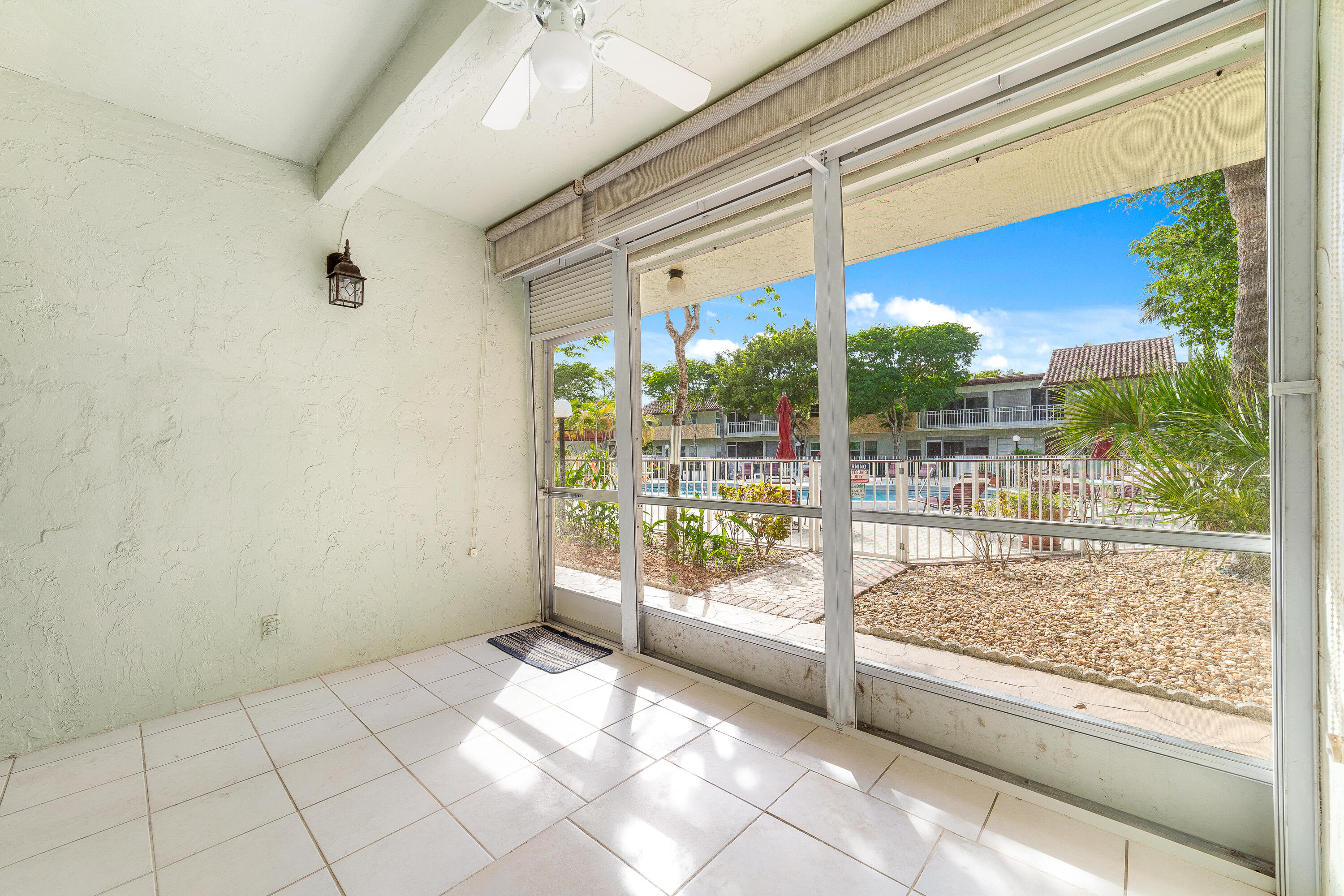 860 SE 6th Avenue 302