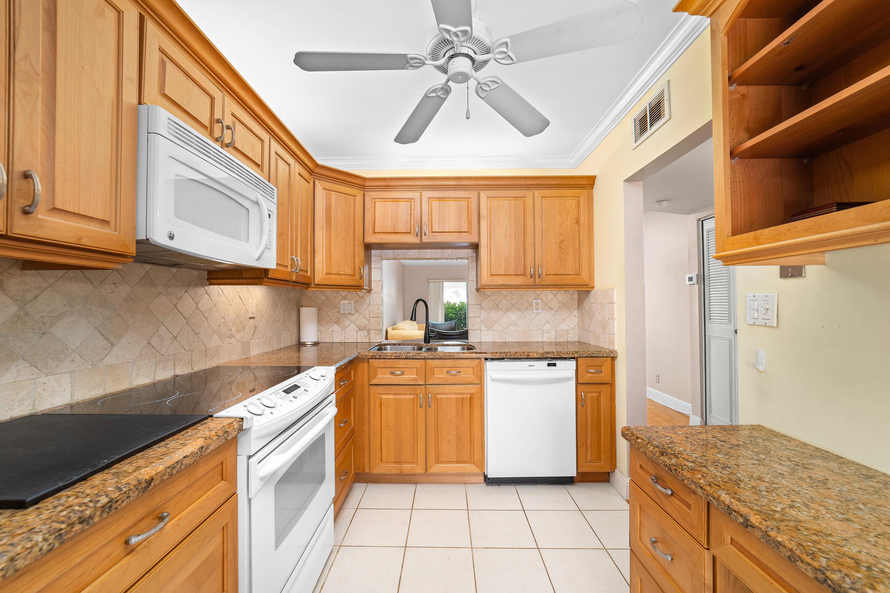 860 SE 6th Avenue 302