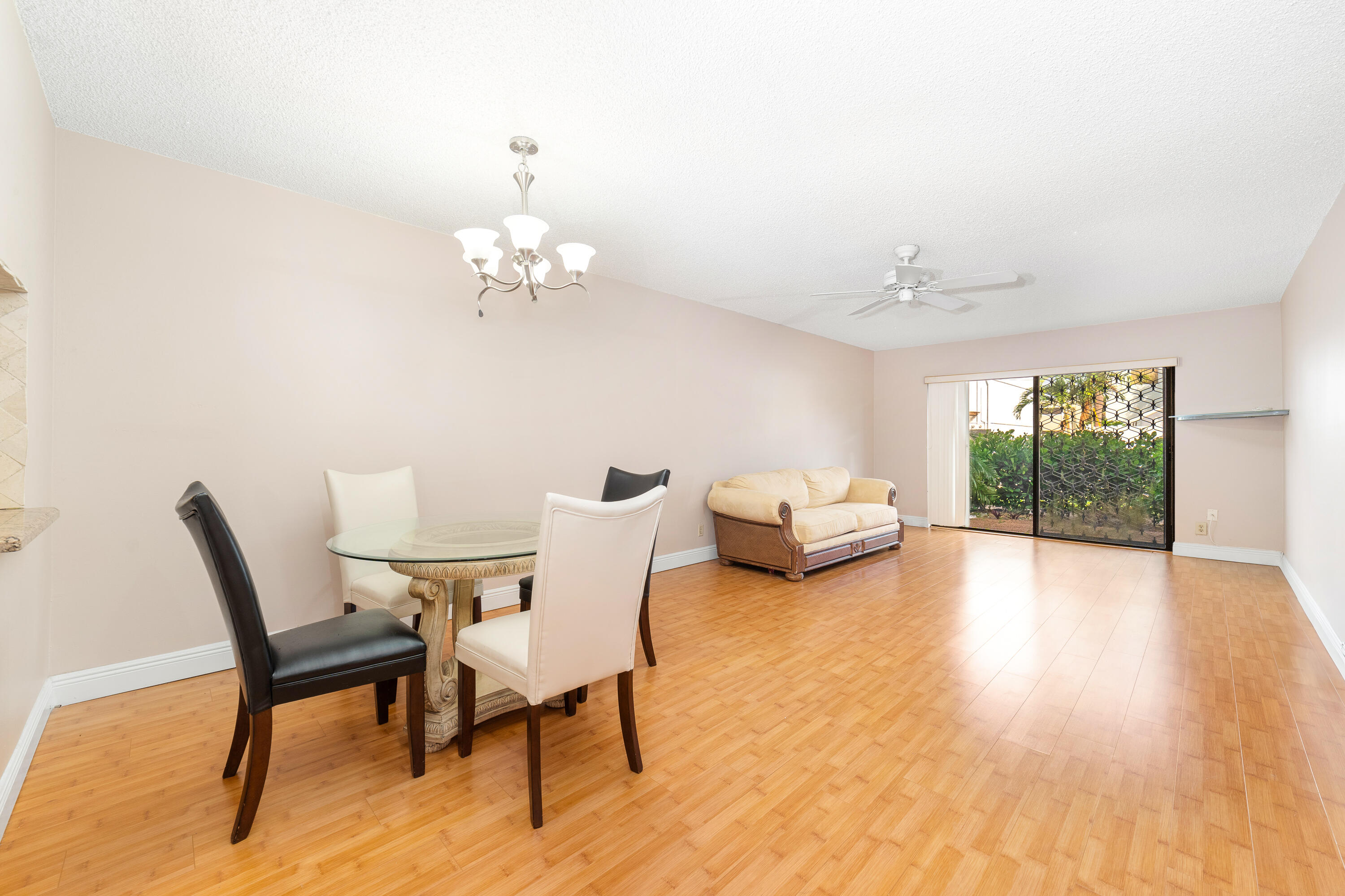 860 SE 6th Avenue 302
