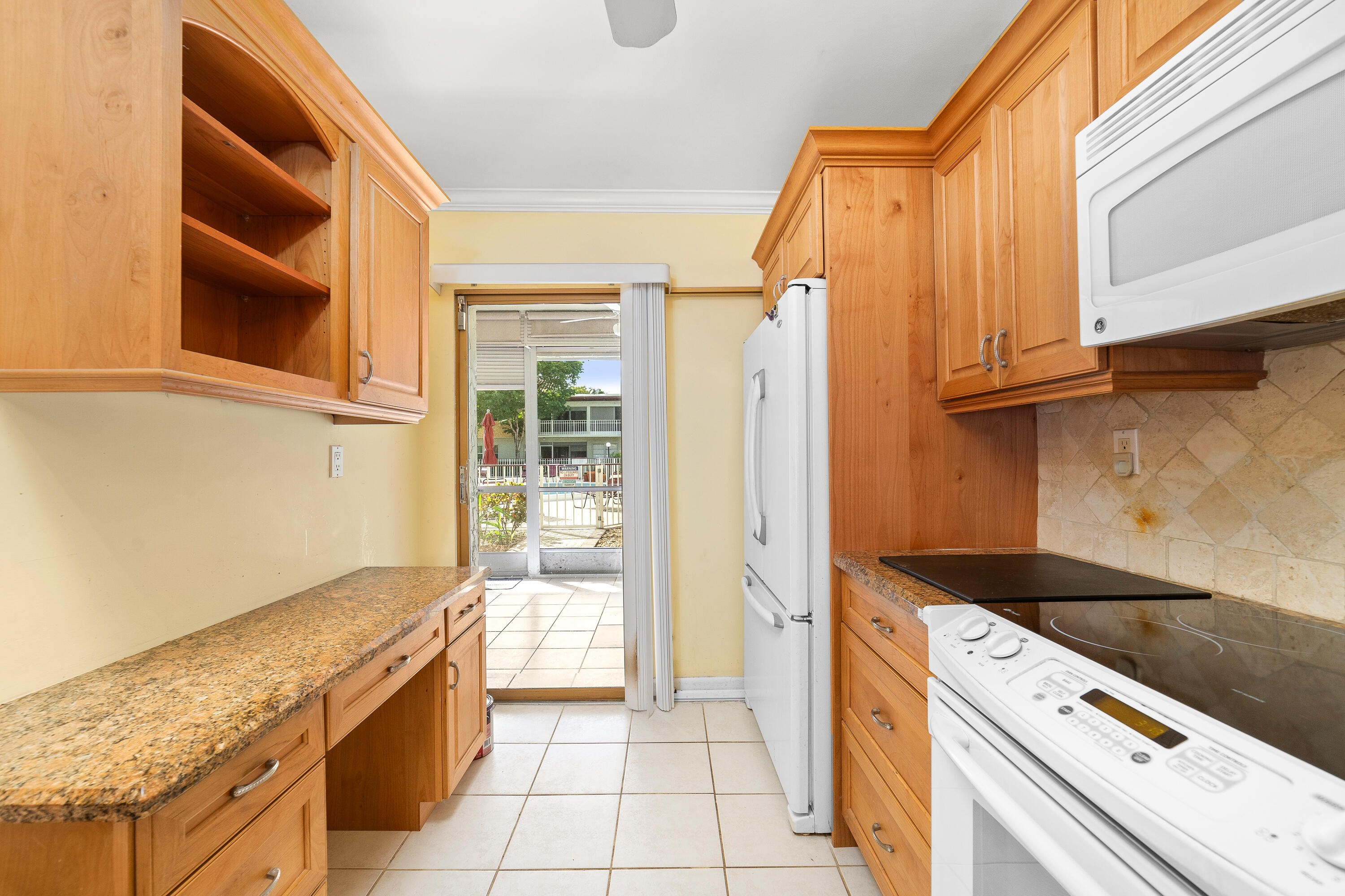 860 SE 6th Avenue 302