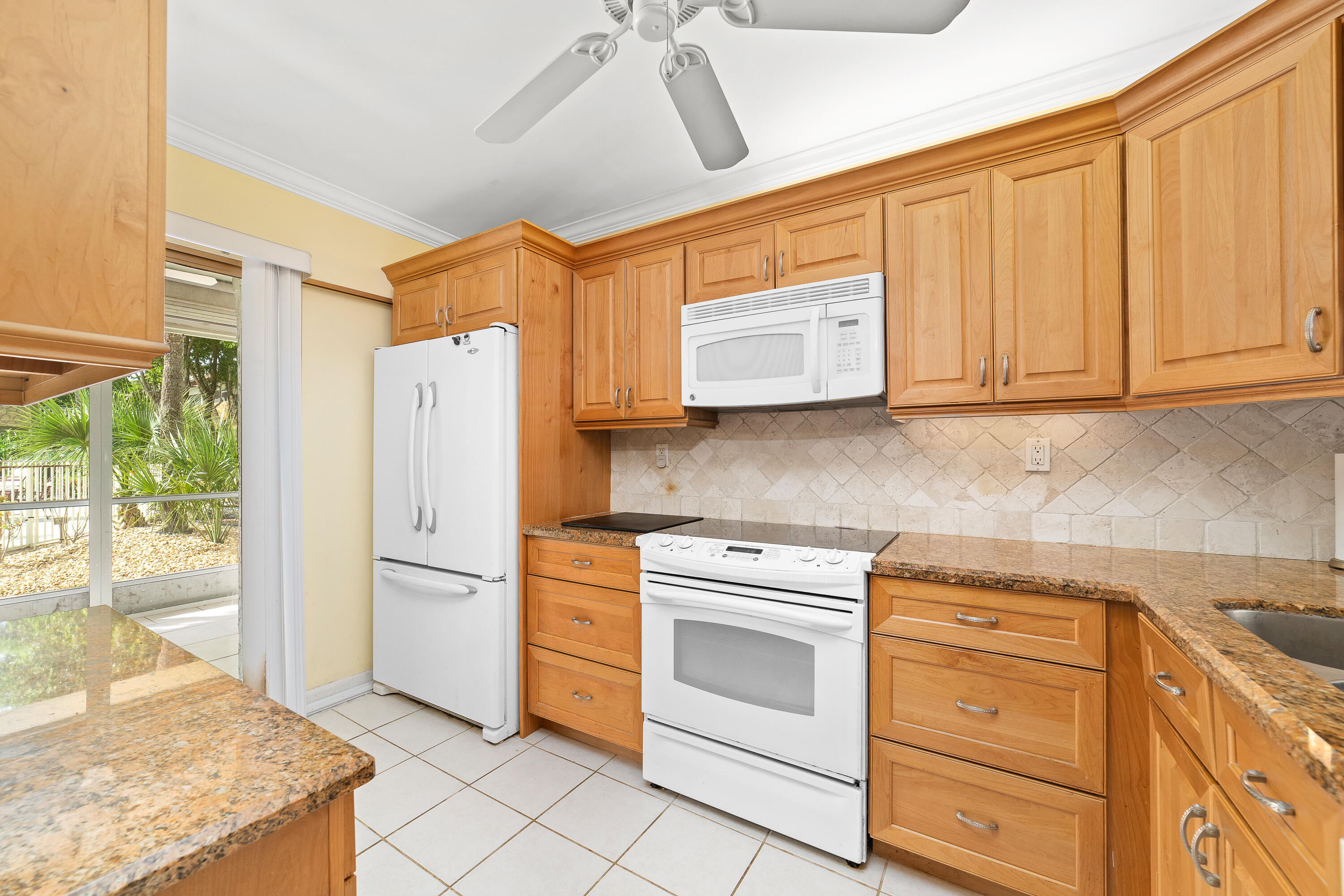 860 SE 6th Avenue 302