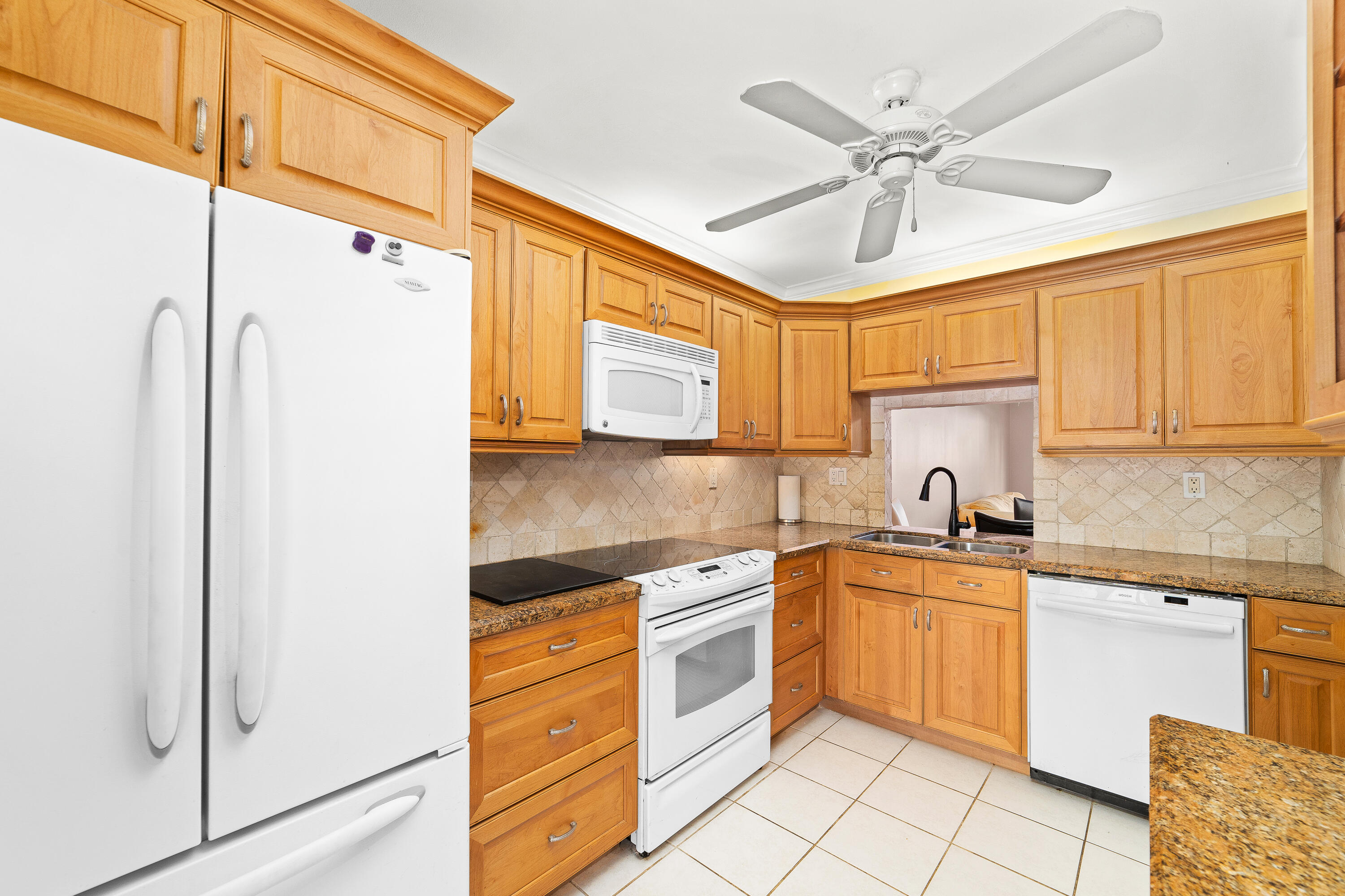 860 SE 6th Avenue 302