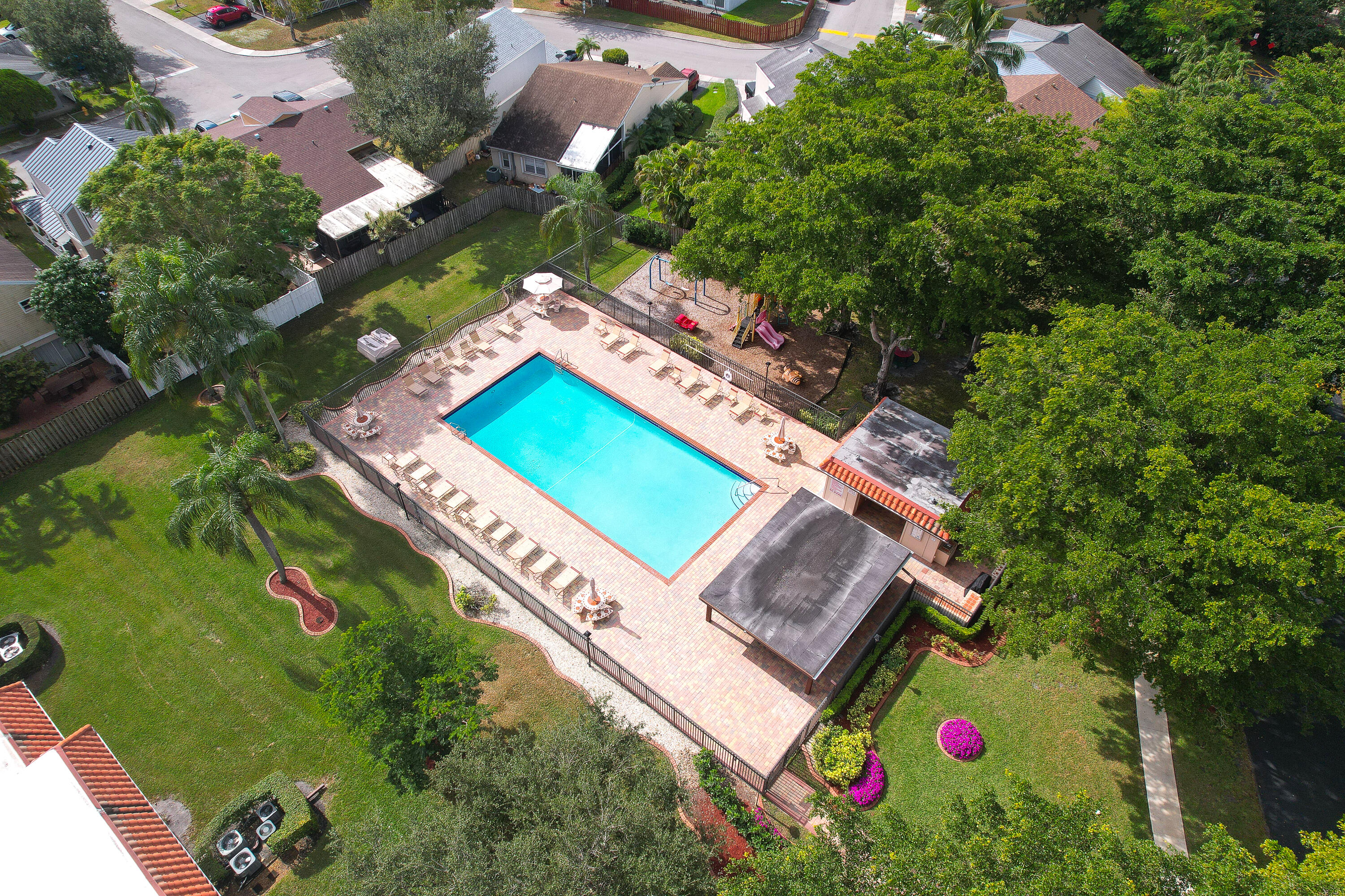 15710 E Waterside Circle 106