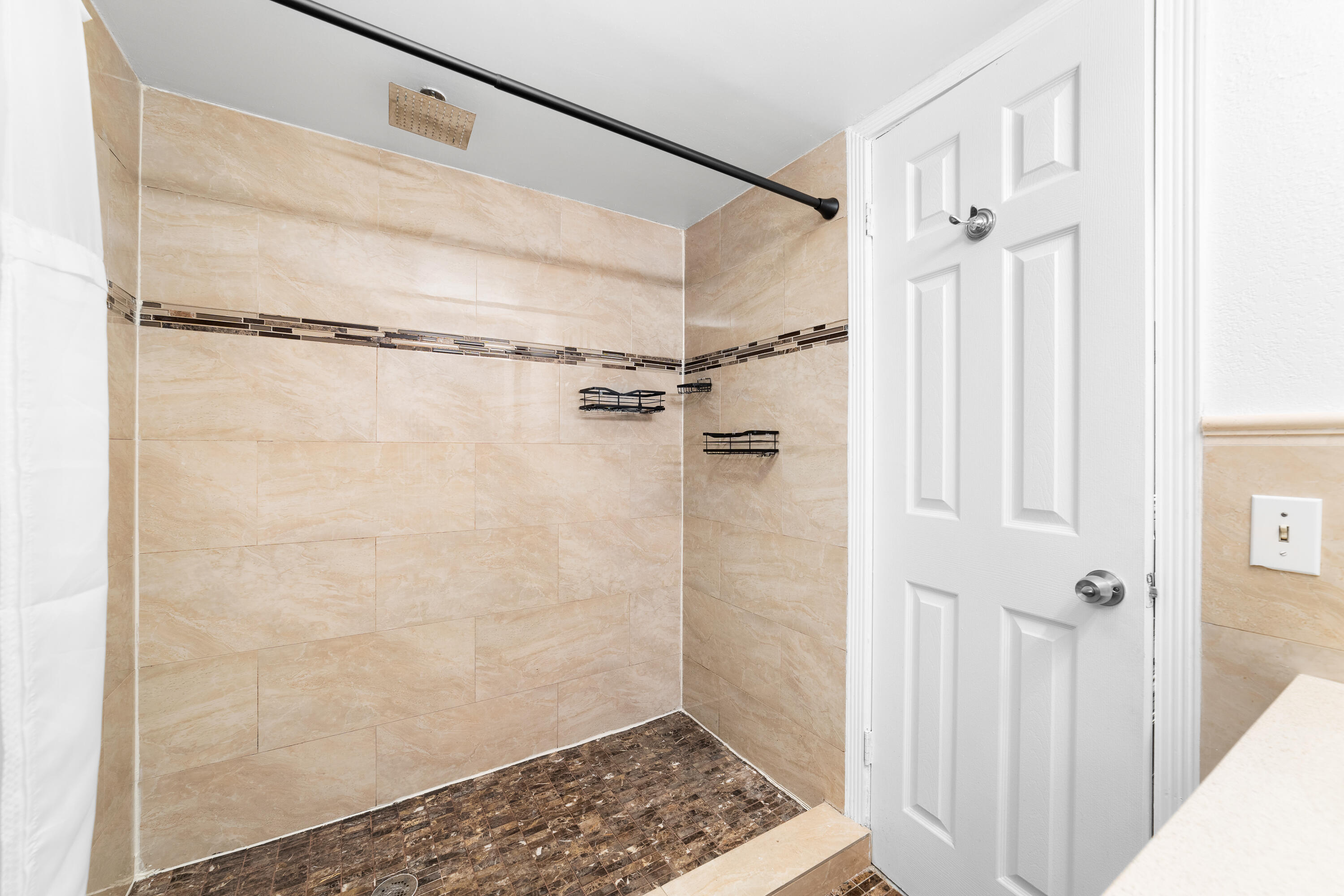 15710 E Waterside Circle 106