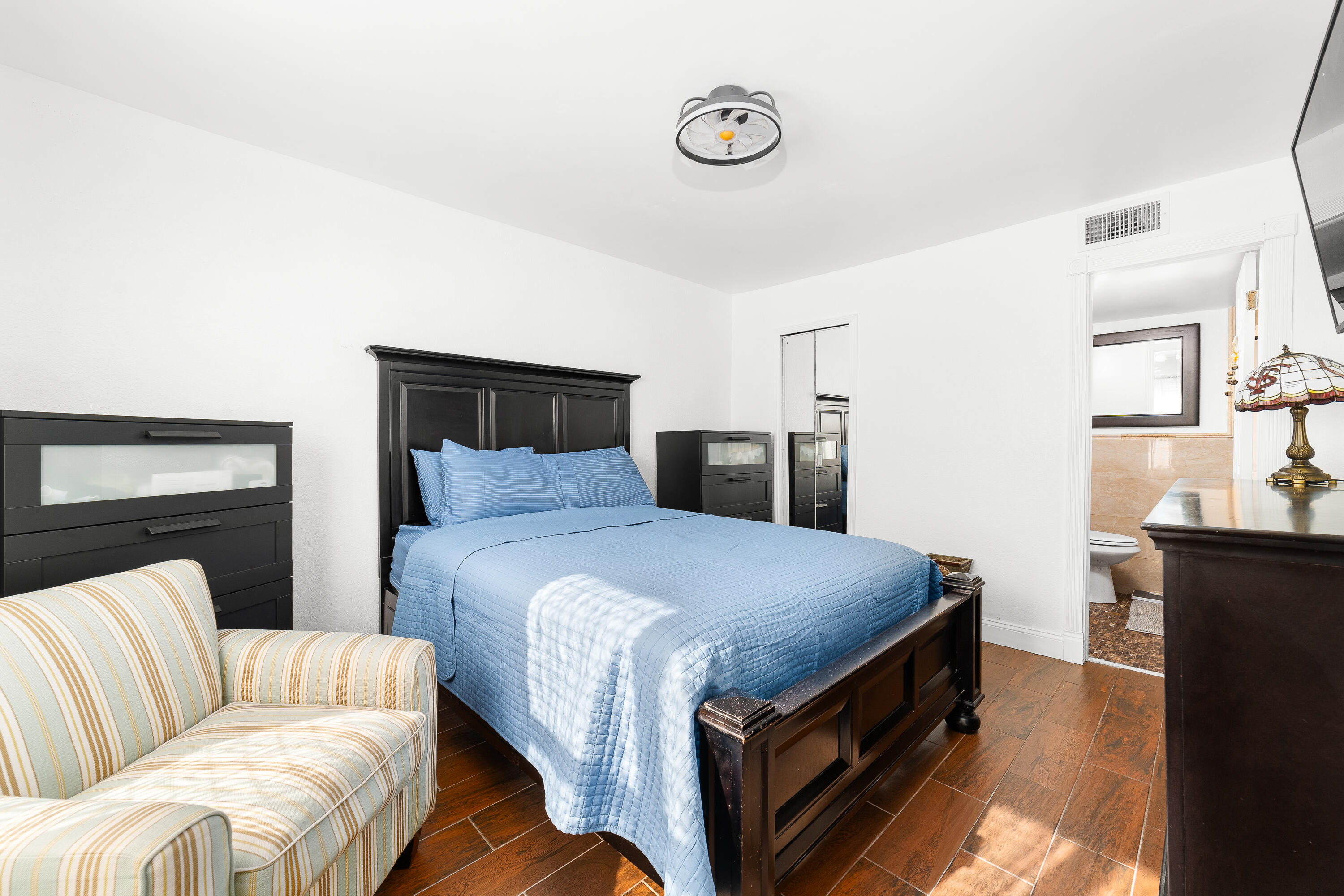 15710 E Waterside Circle 106
