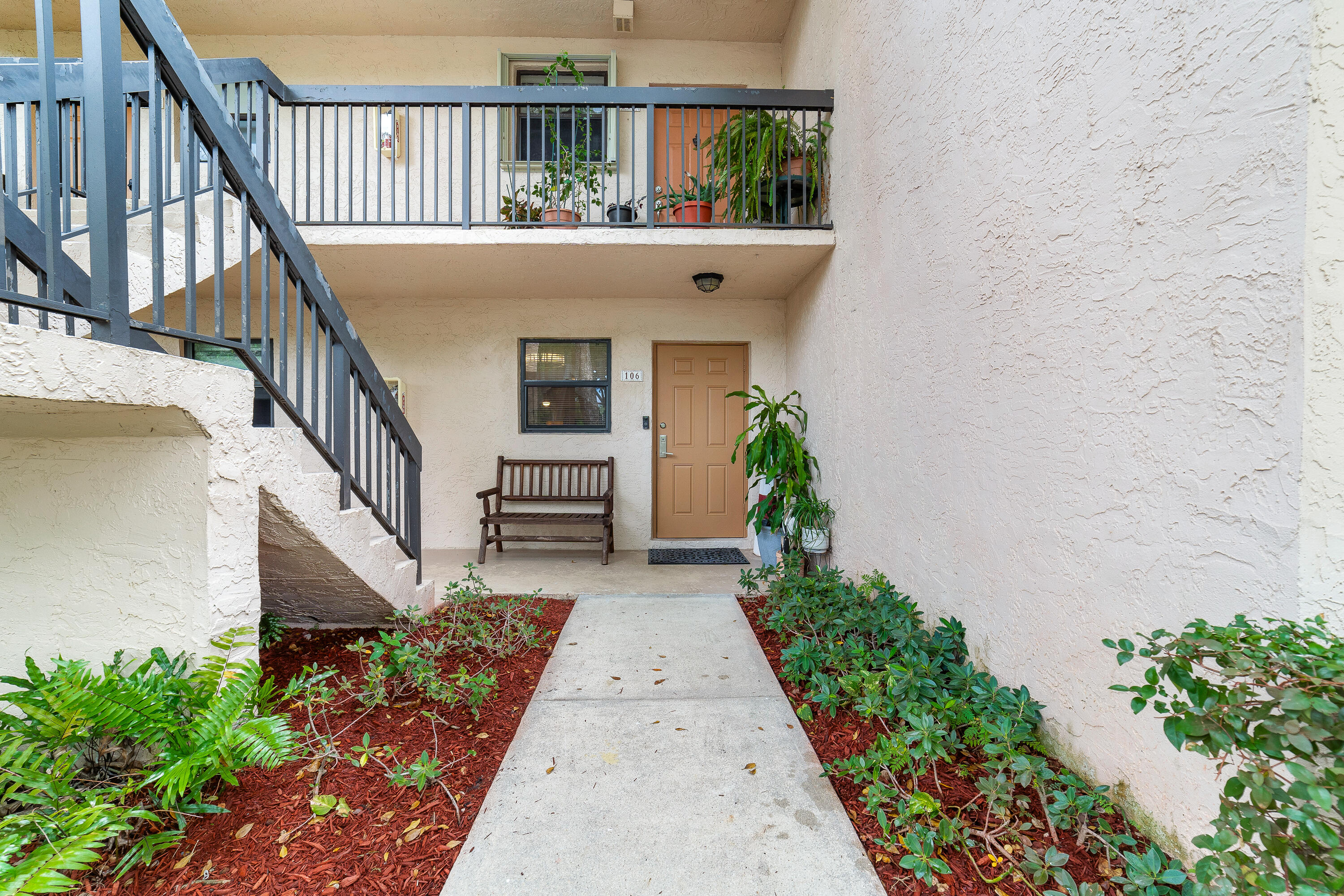 15710 E Waterside Circle 106