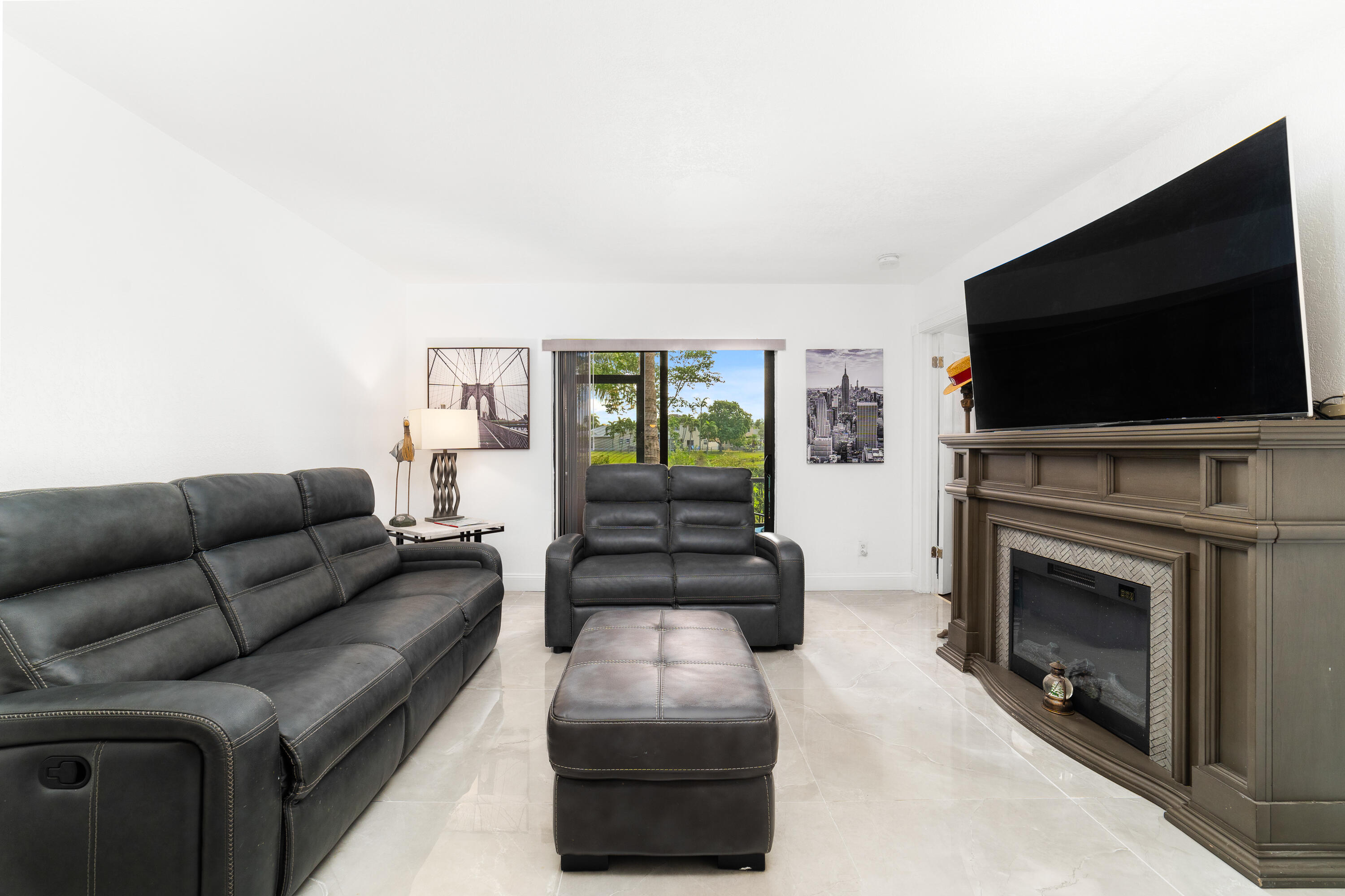 15710 E Waterside Circle 106