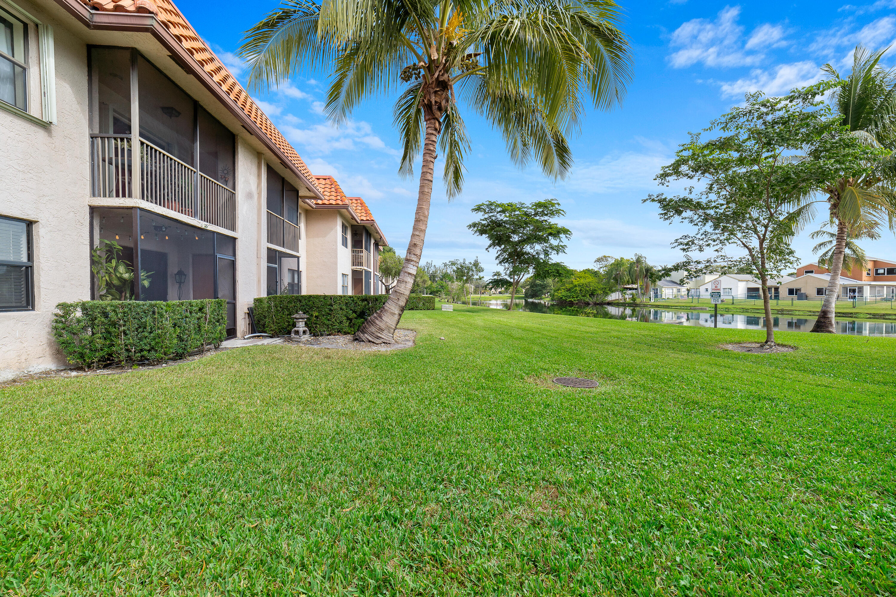 15710 E Waterside Circle 106