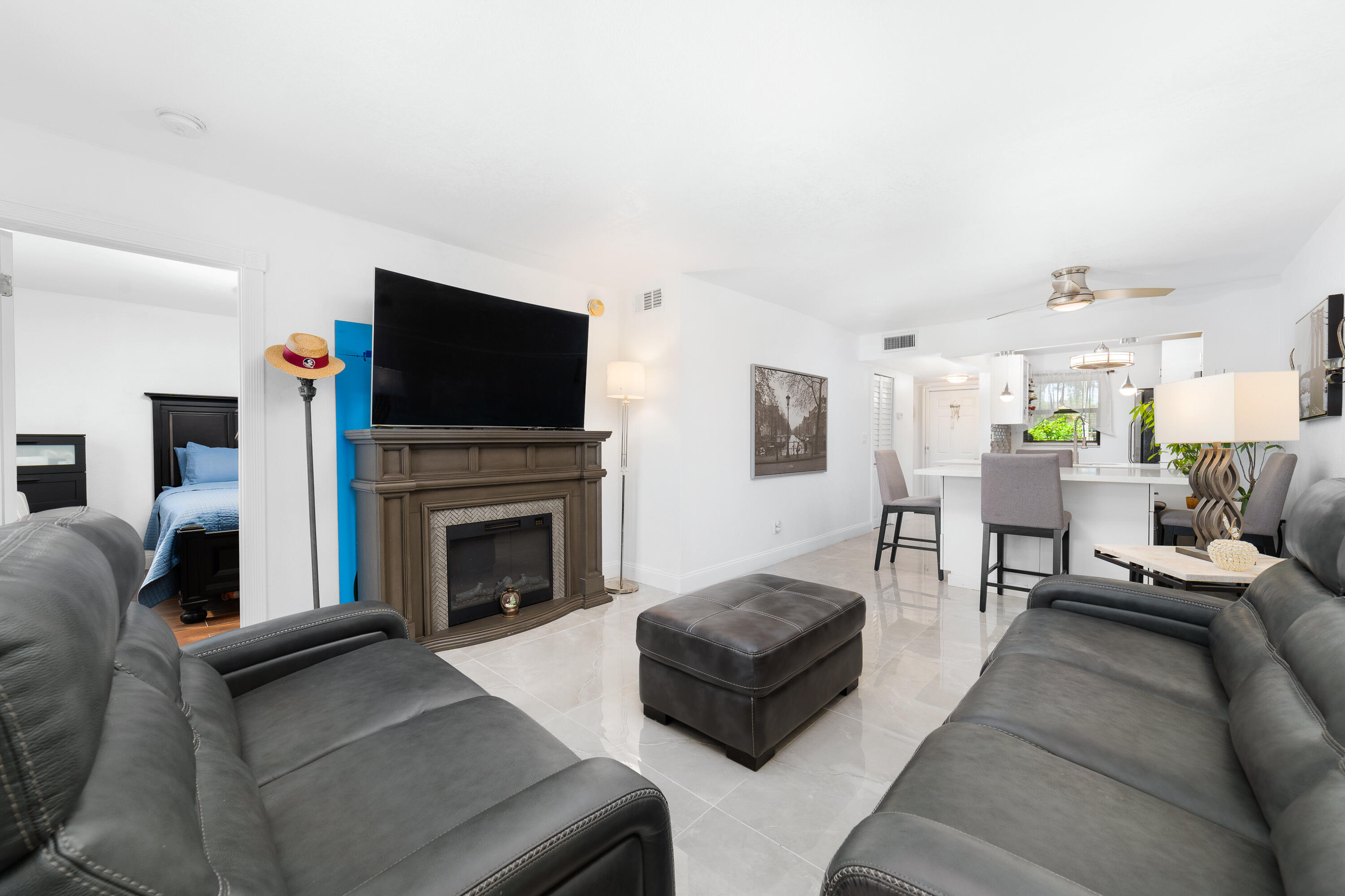 15710 E Waterside Circle 106