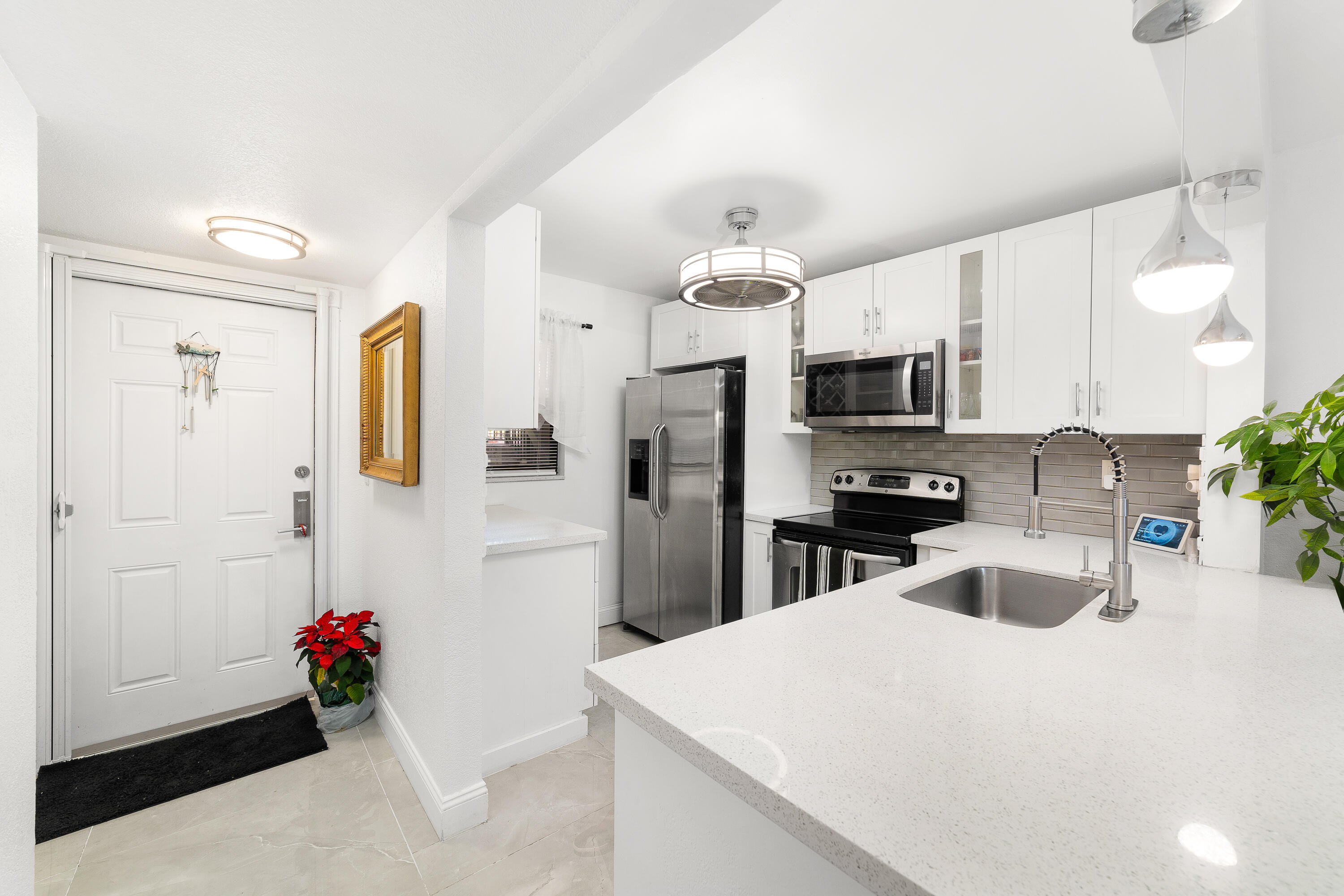 15710 E Waterside Circle 106