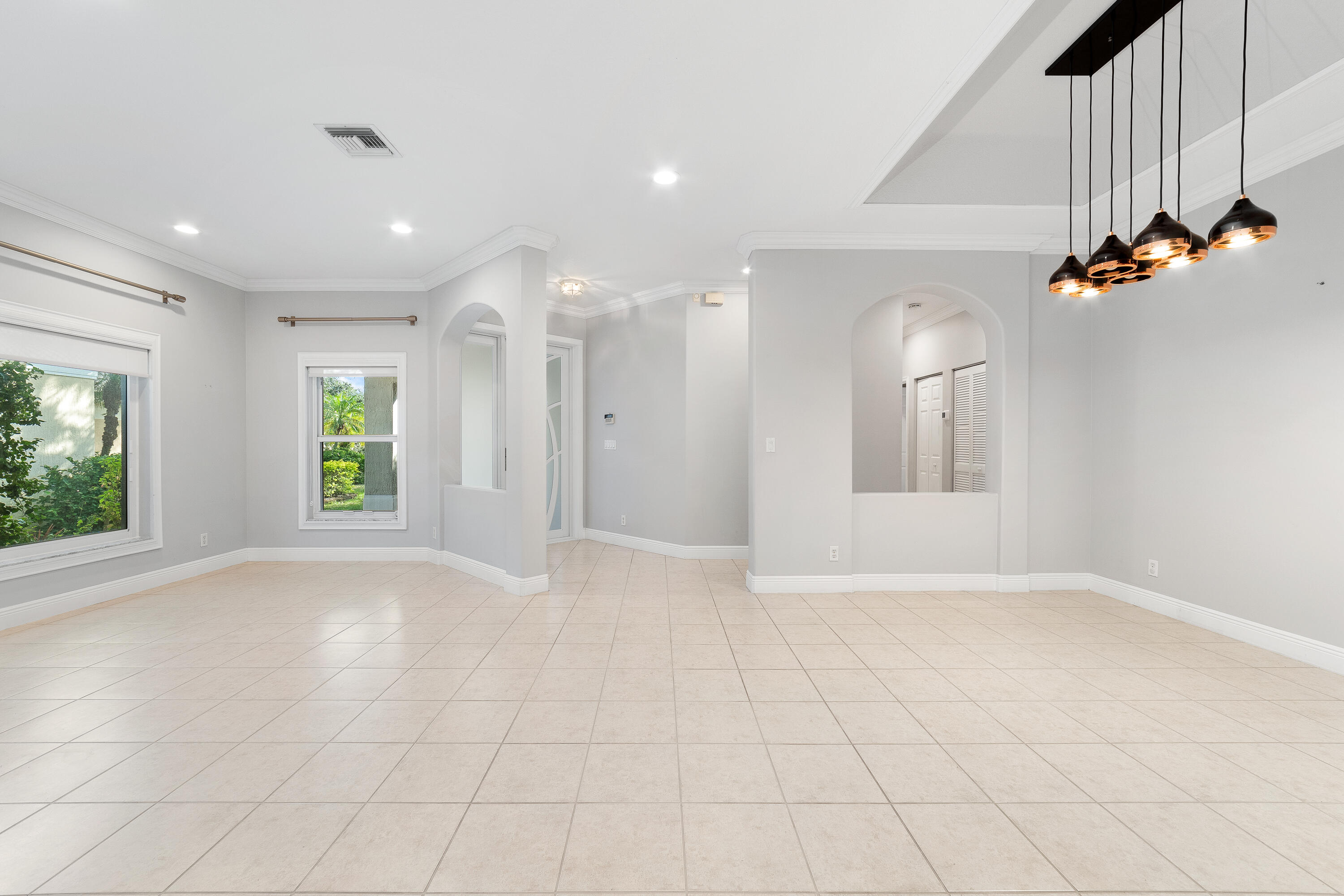 11319 NW 65th Manor