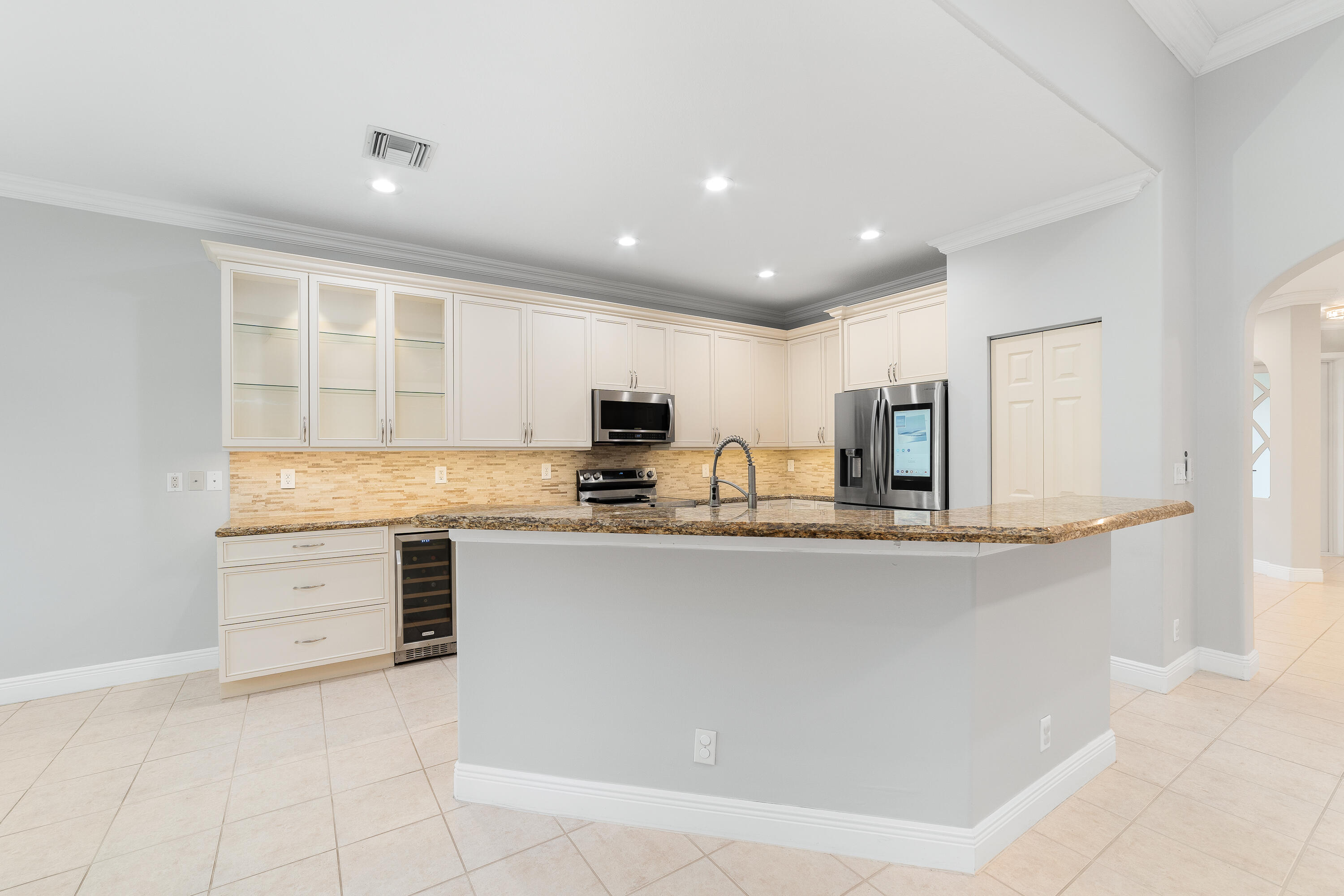 11319 NW 65th Manor