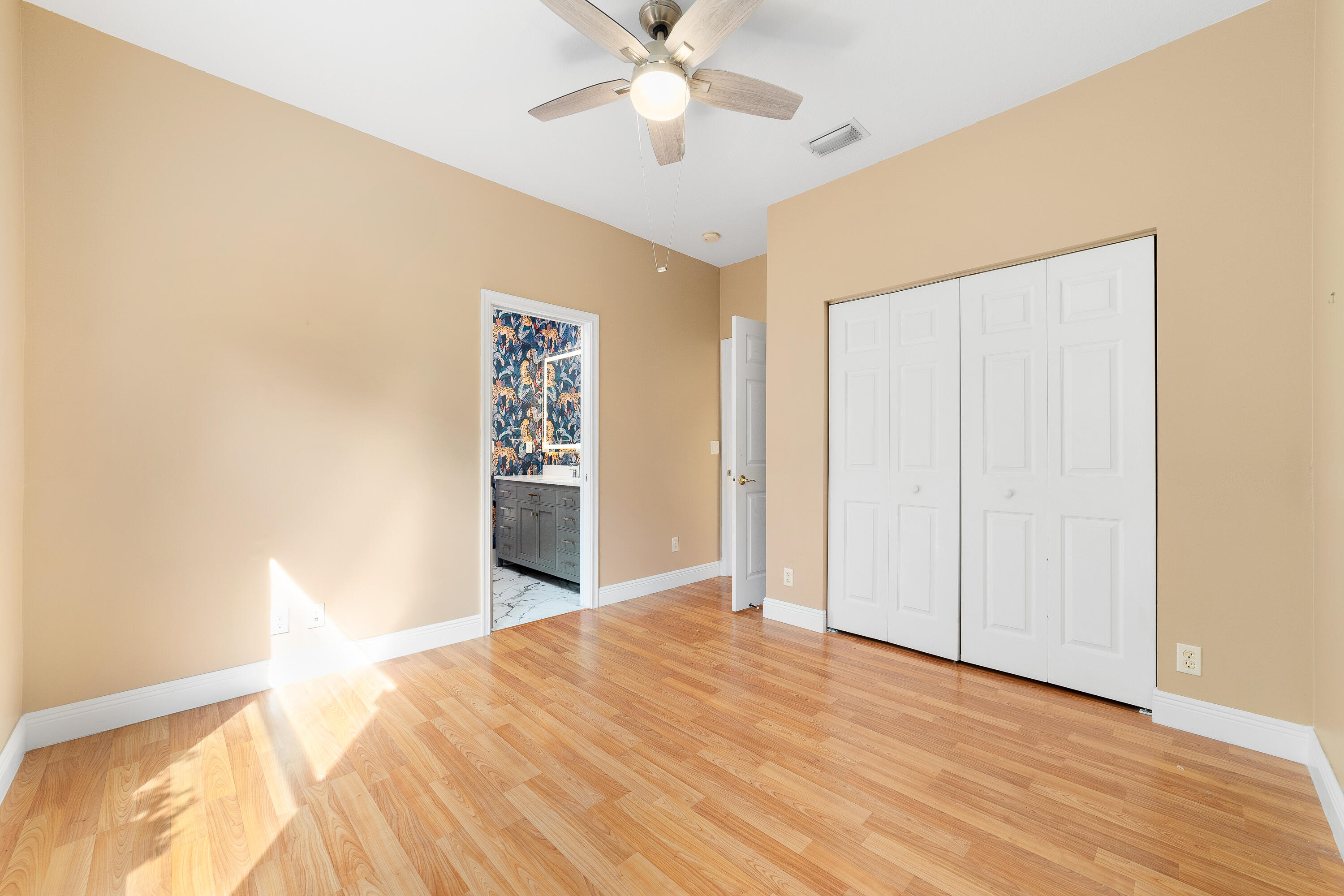 11319 NW 65th Manor
