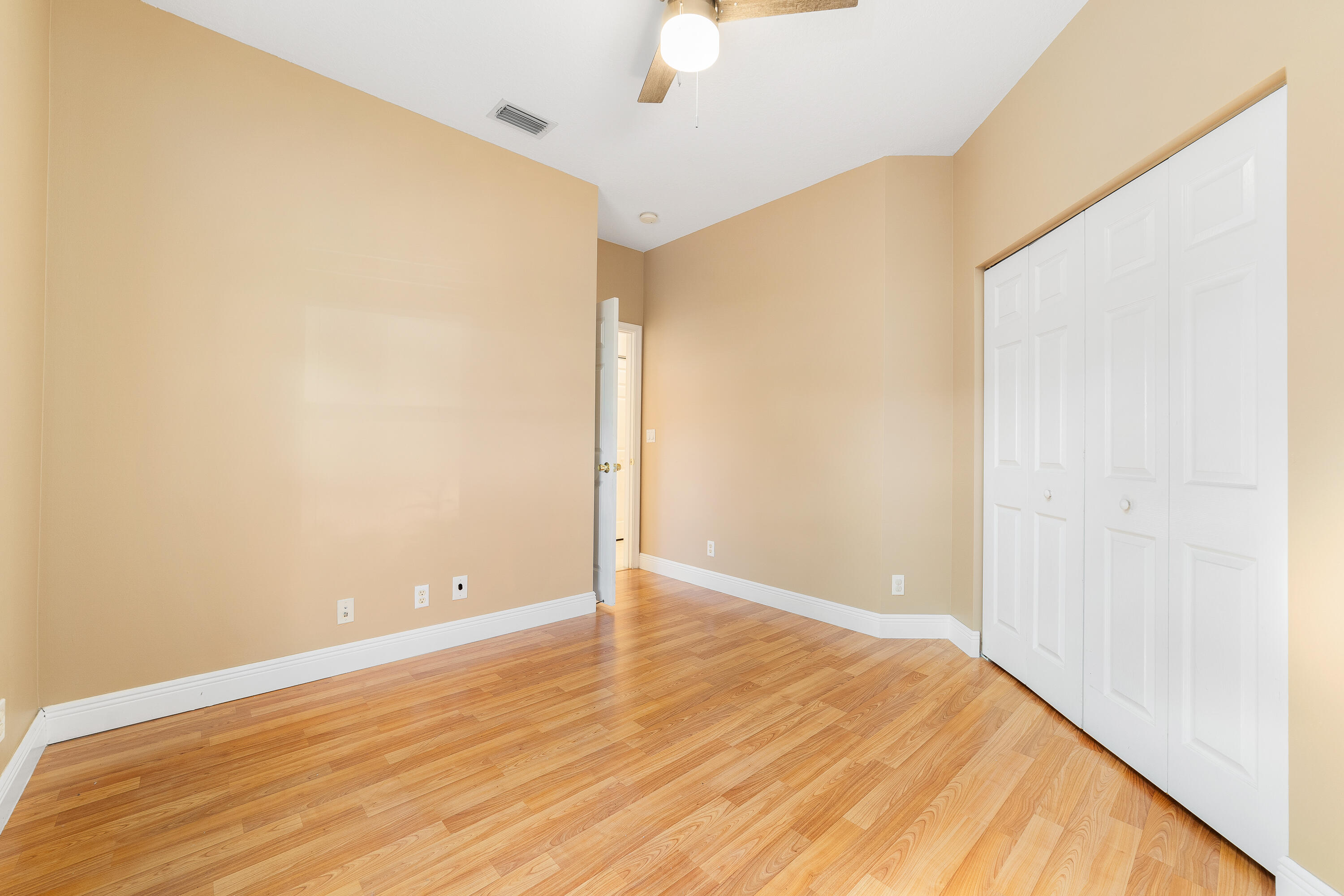 11319 NW 65th Manor