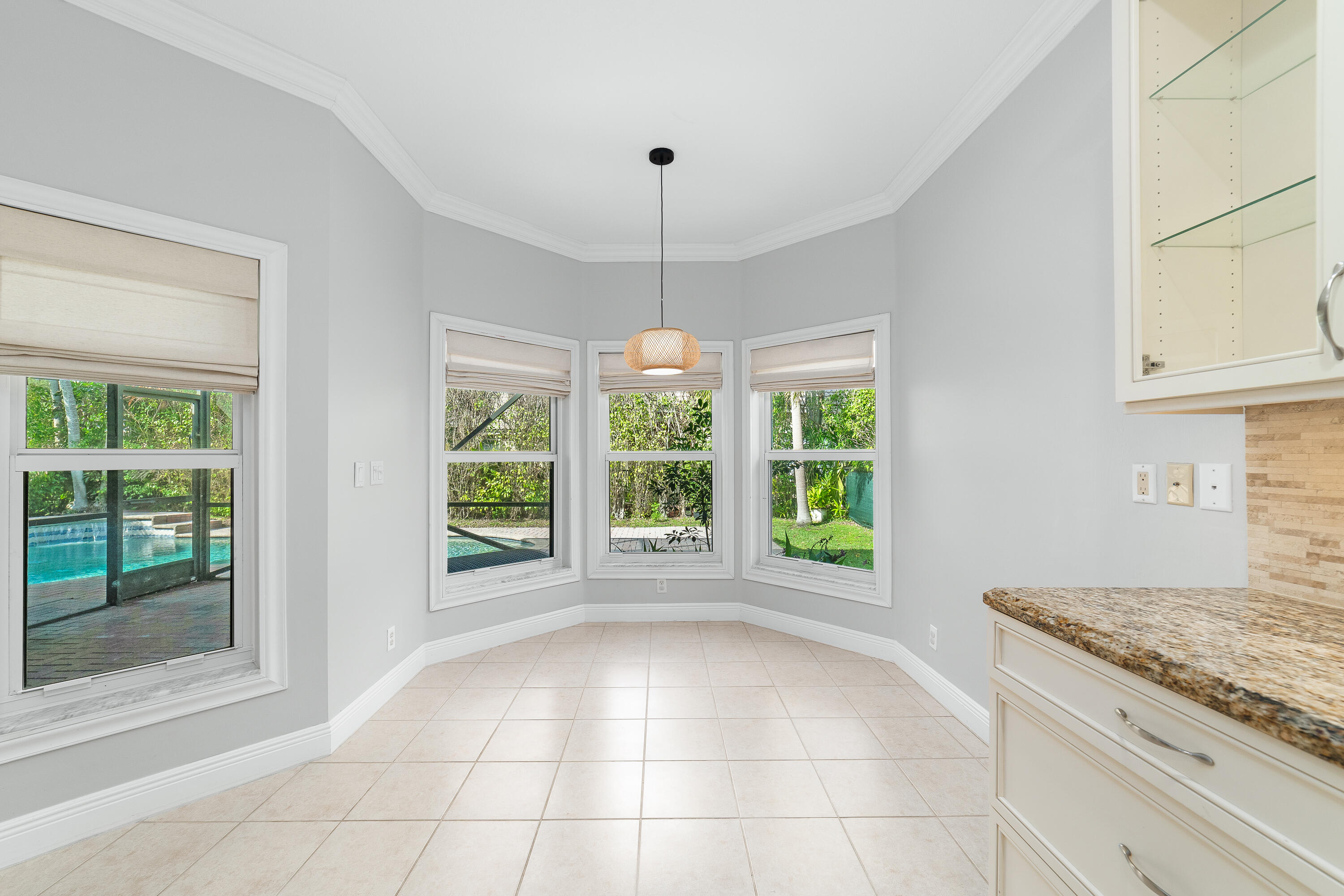 11319 NW 65th Manor
