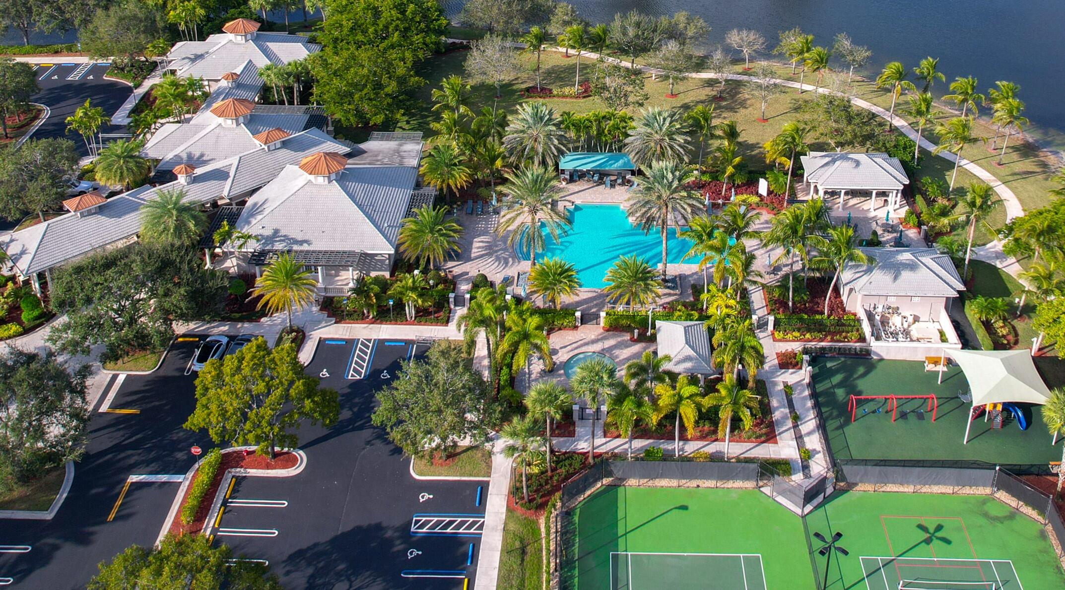 11319 NW 65th Manor