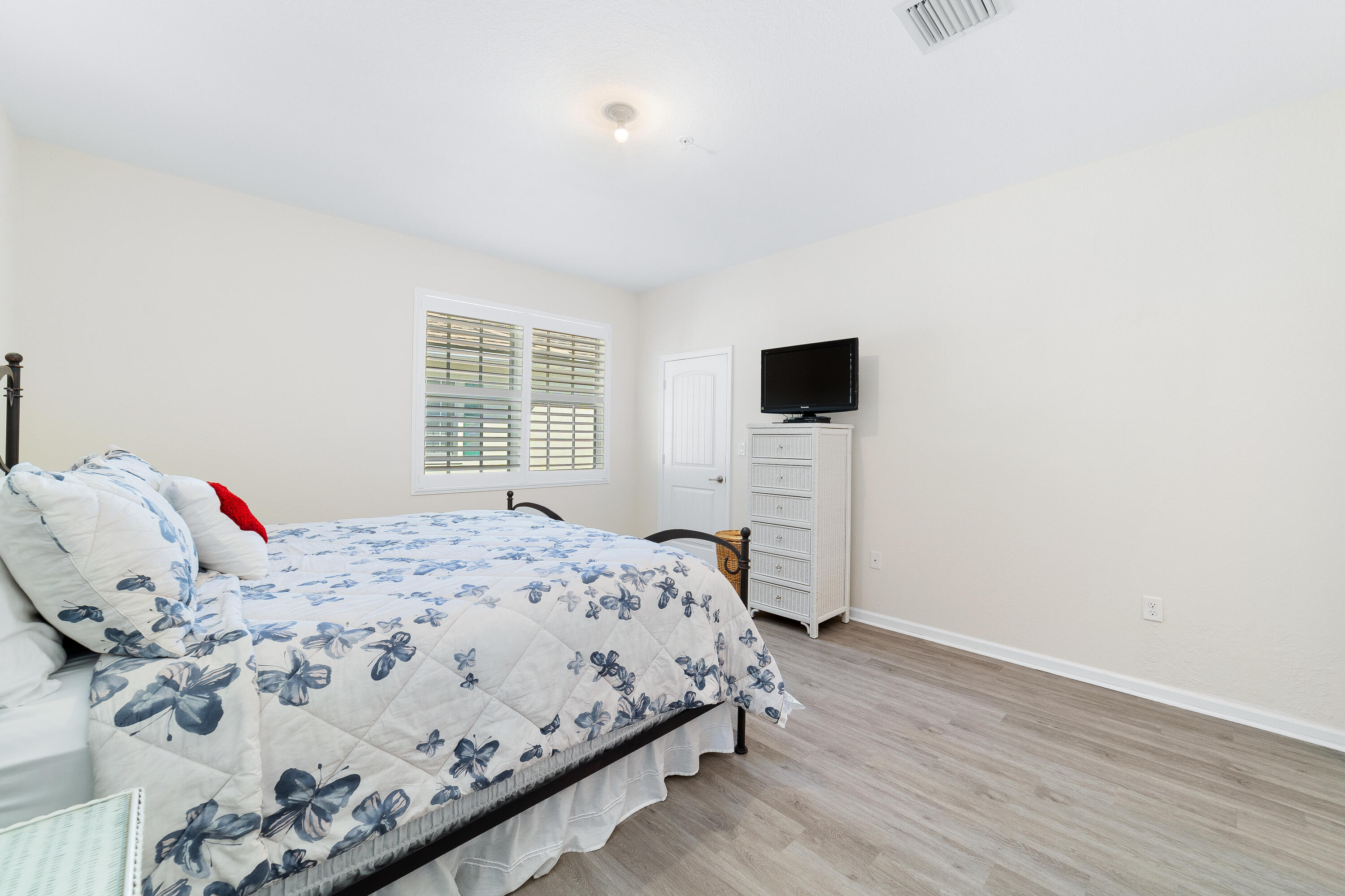 712 SW 1st Terrace