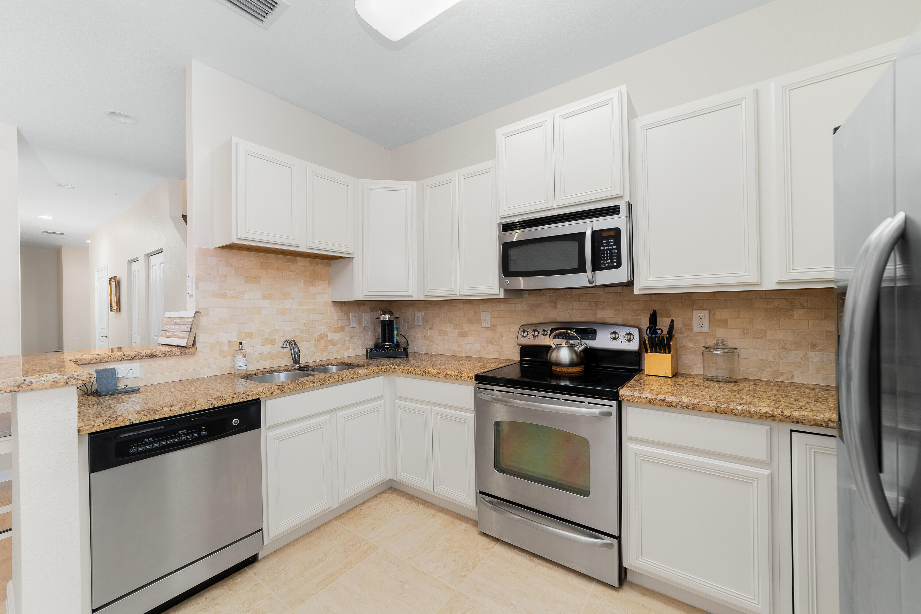 712 SW 1st Terrace