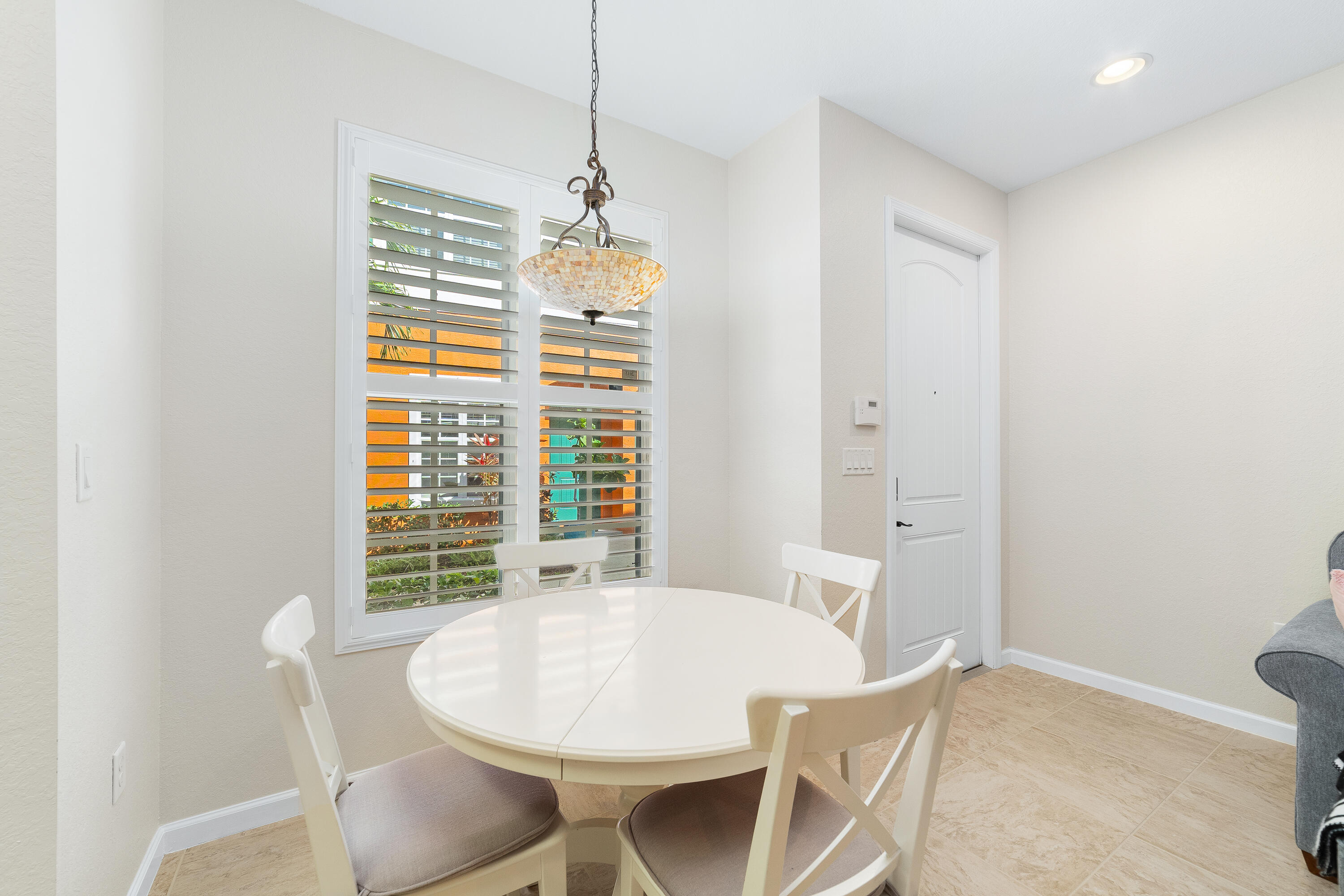 712 SW 1st Terrace