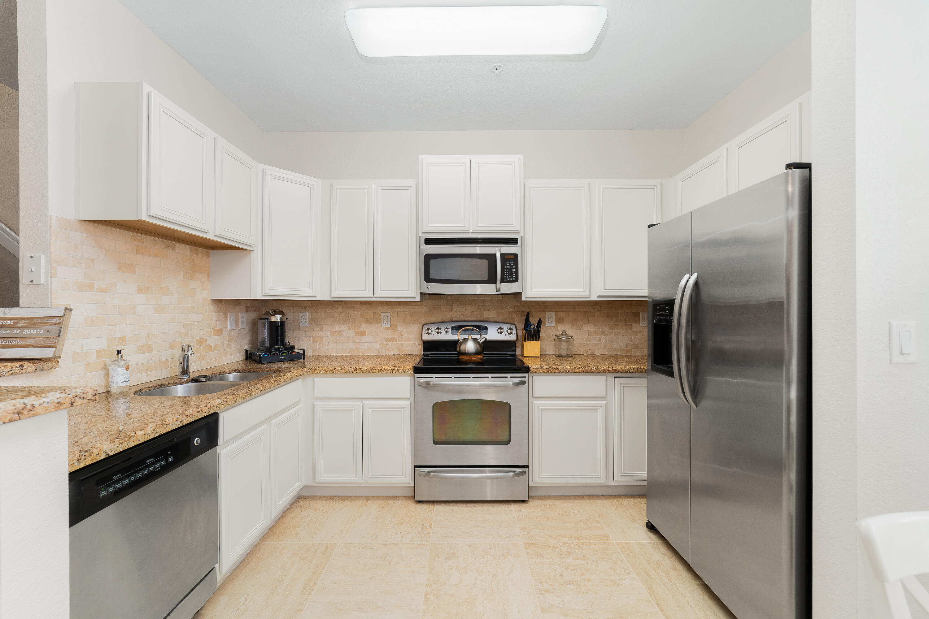 712 SW 1st Terrace