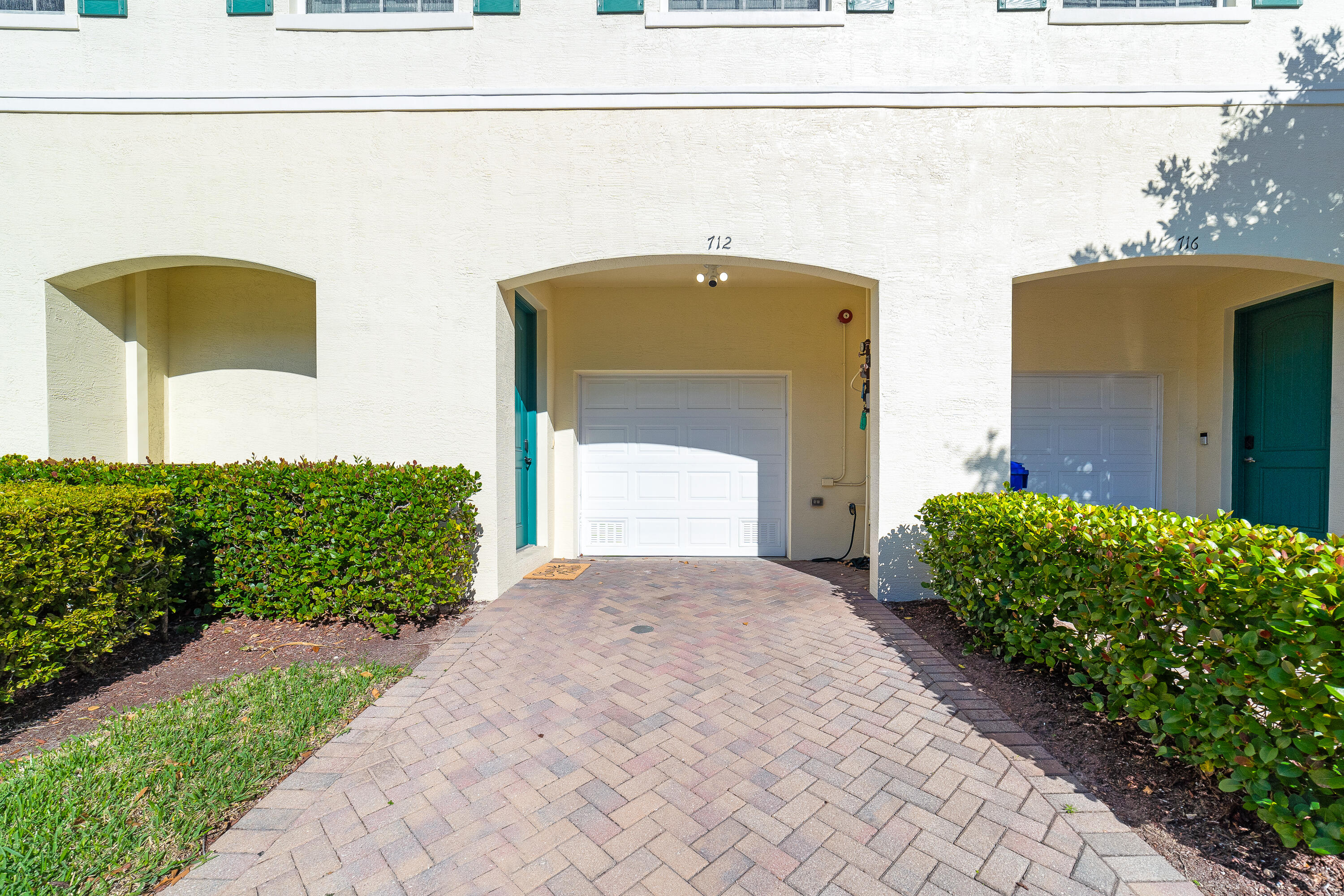 712 SW 1st Terrace