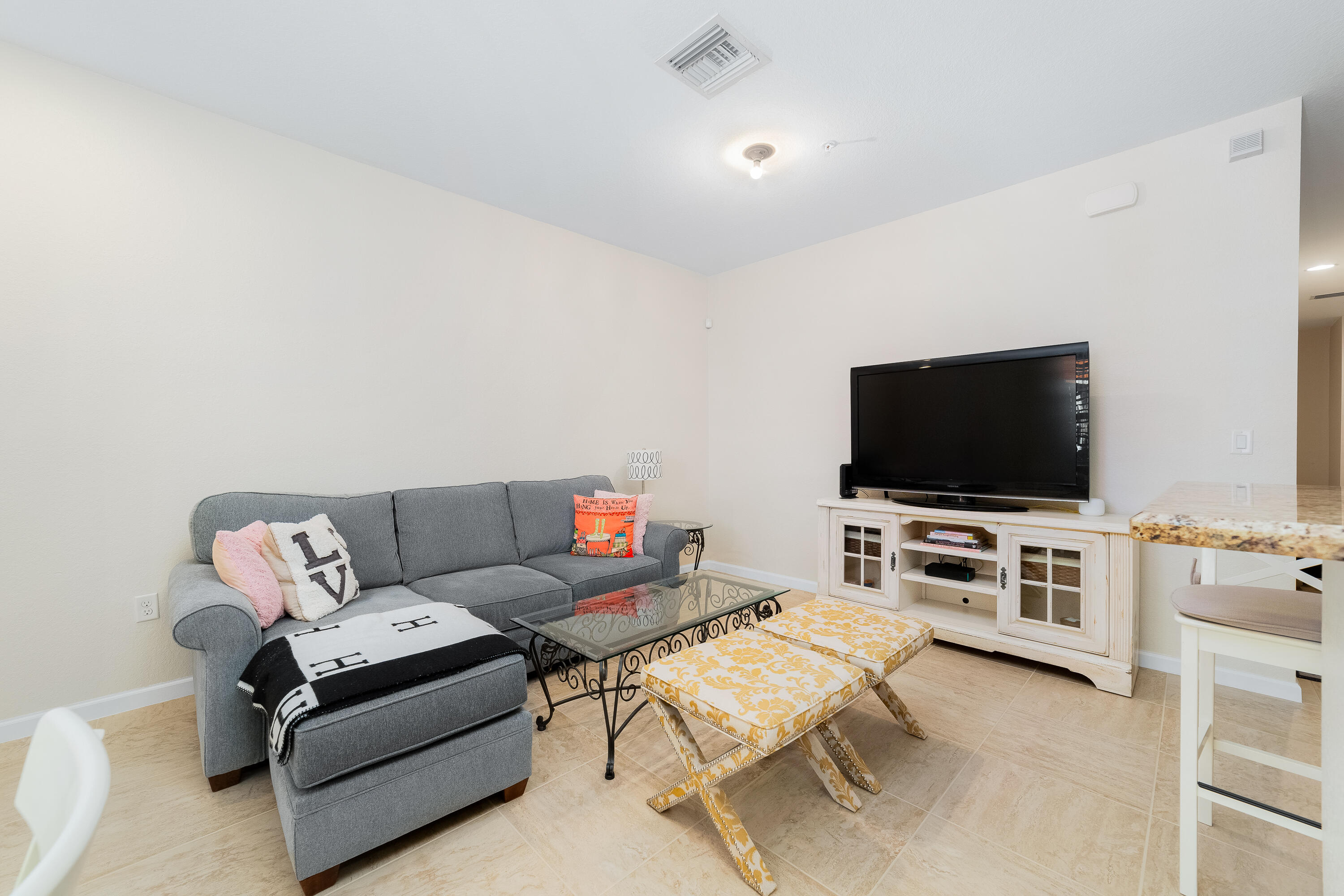 712 SW 1st Terrace