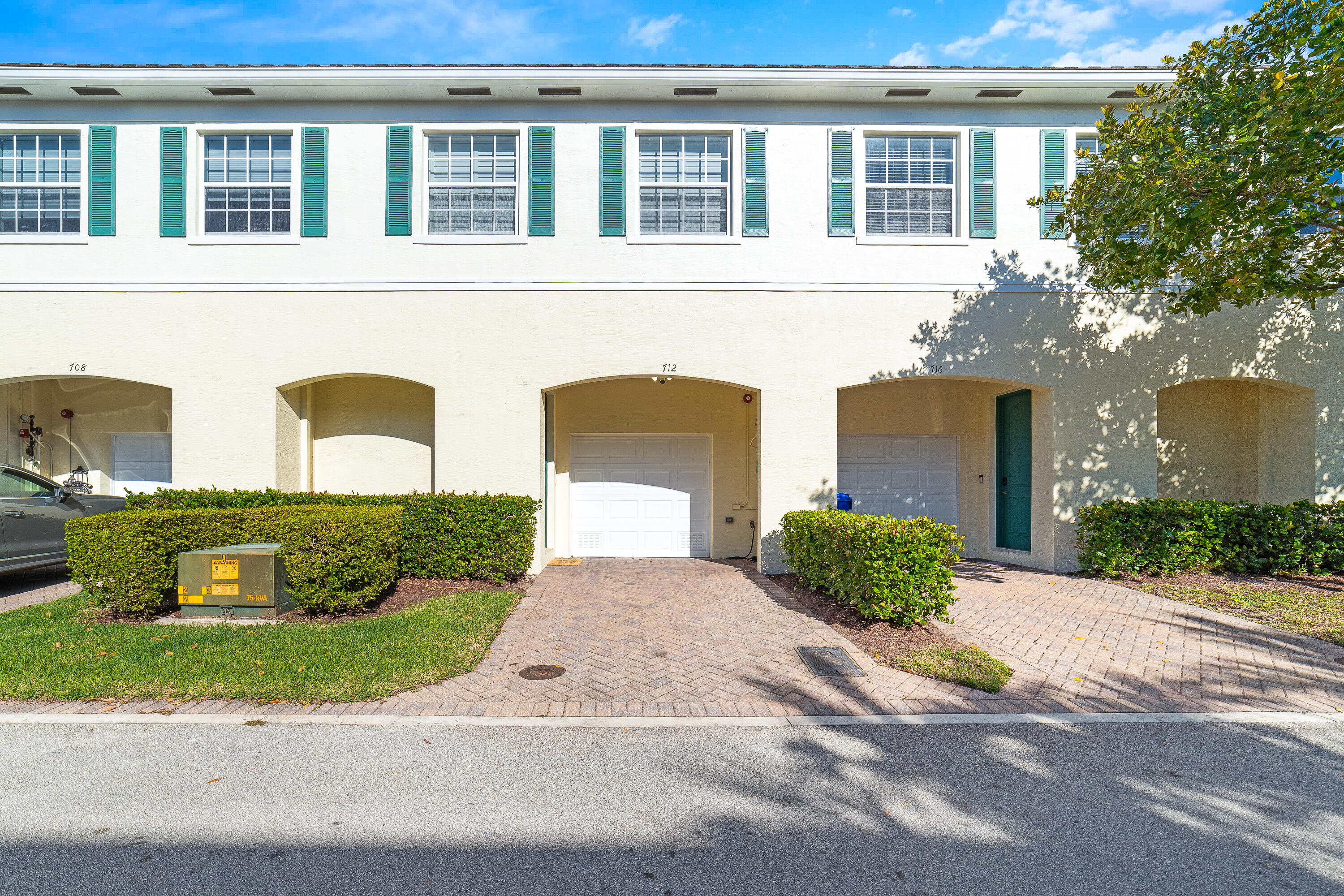 712 SW 1st Terrace