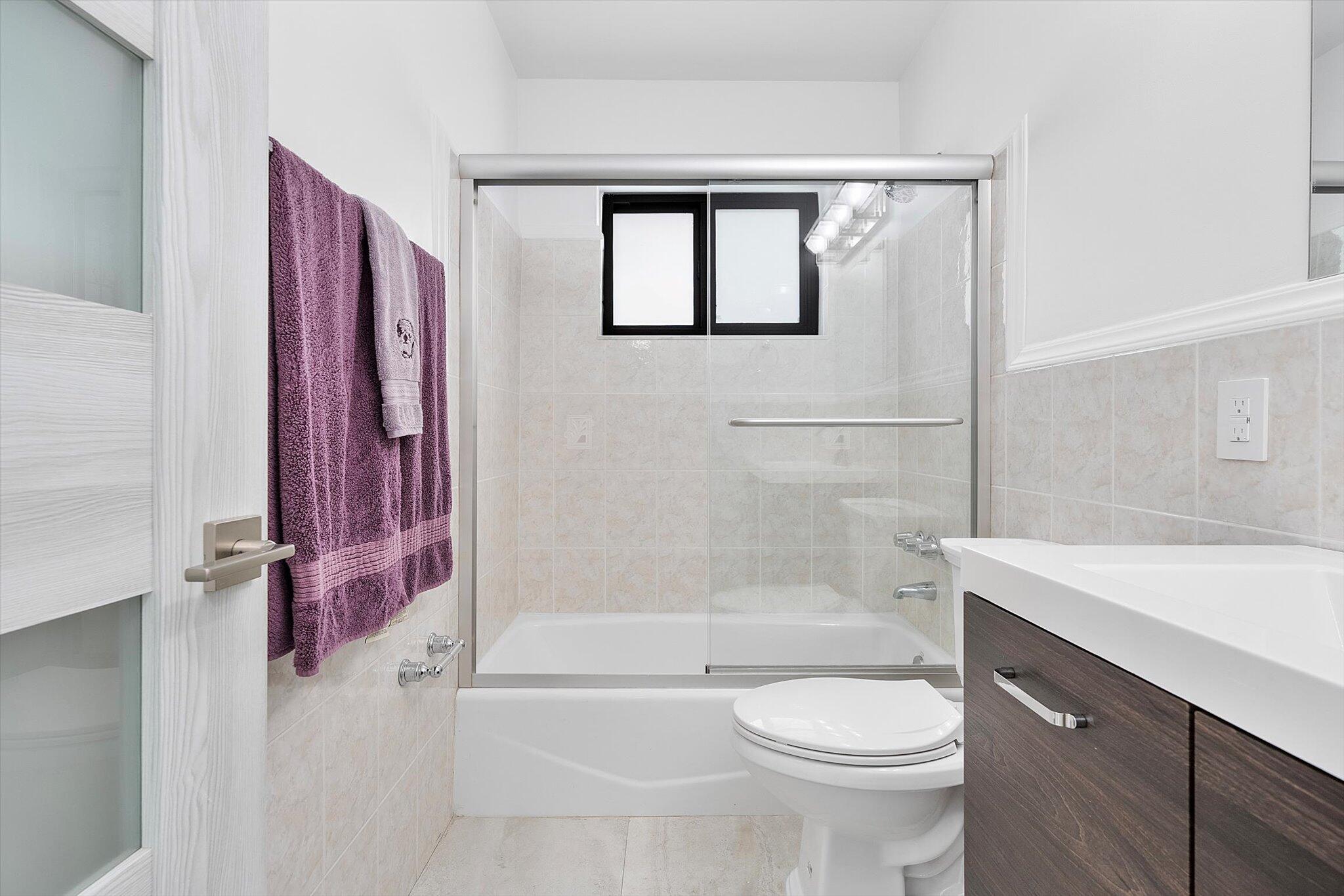 2800 NE 48th Street