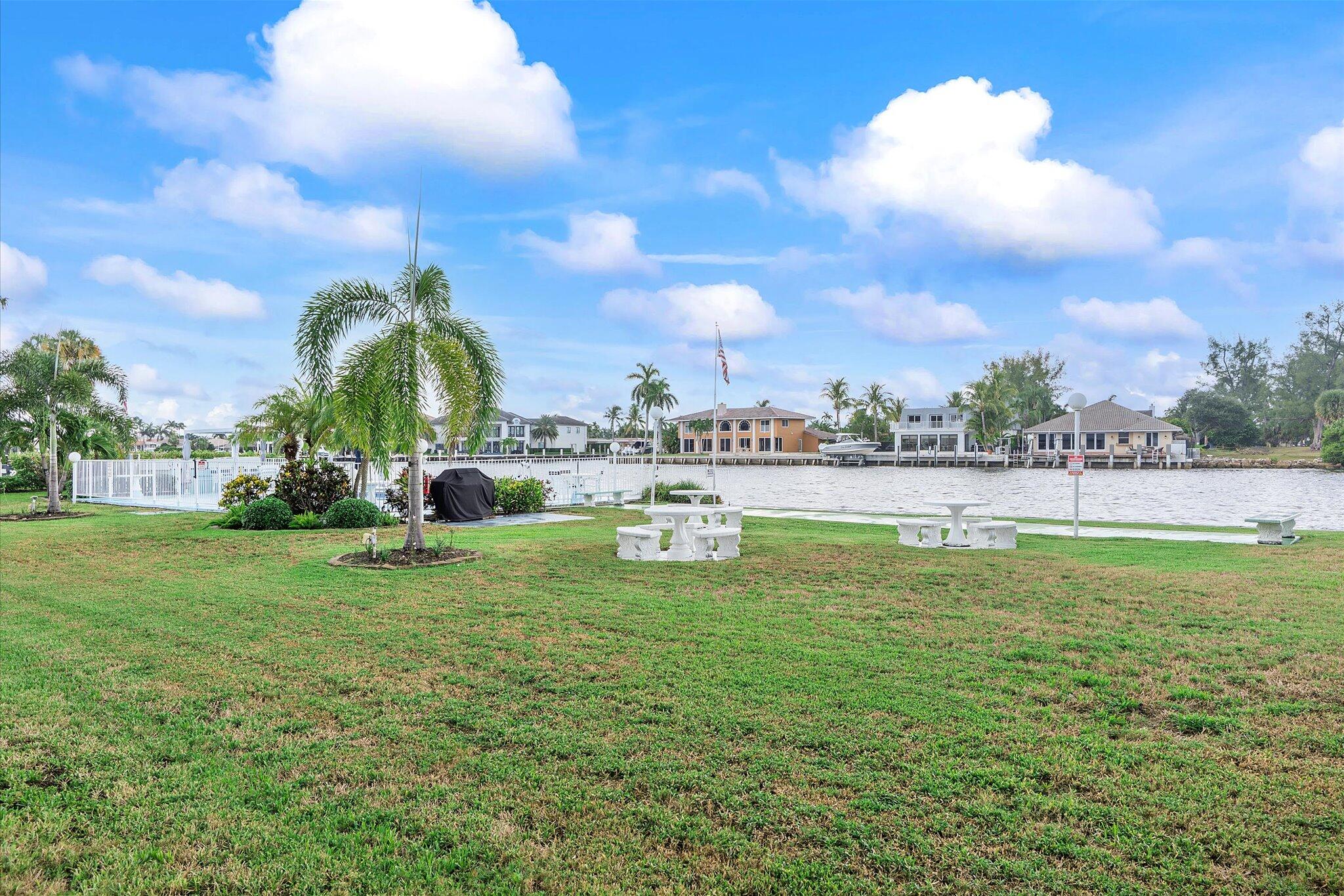 1001 N Riverside Drive 104
