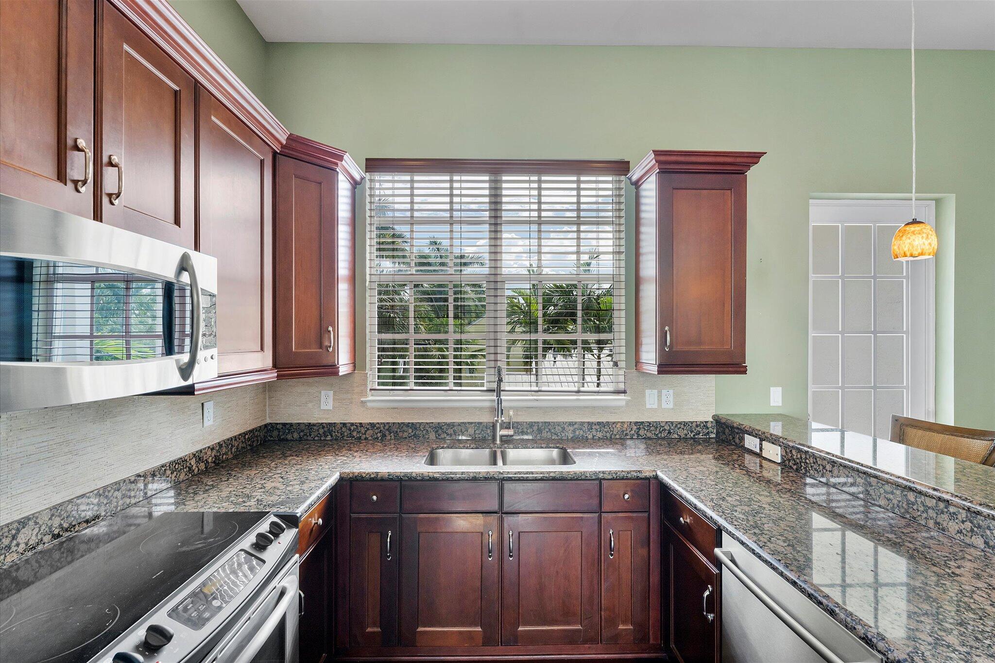 285 SE 6th Avenue J