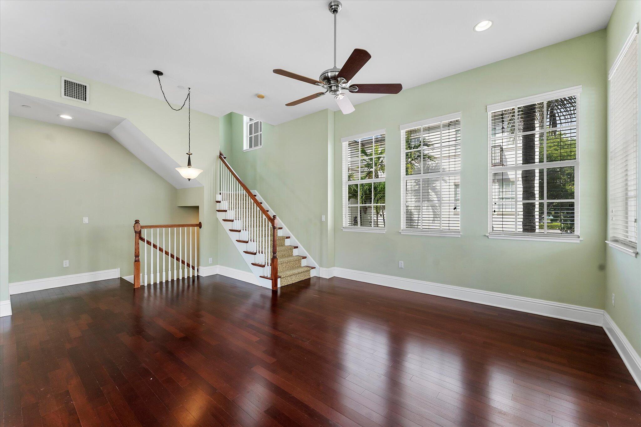 285 SE 6th Avenue J
