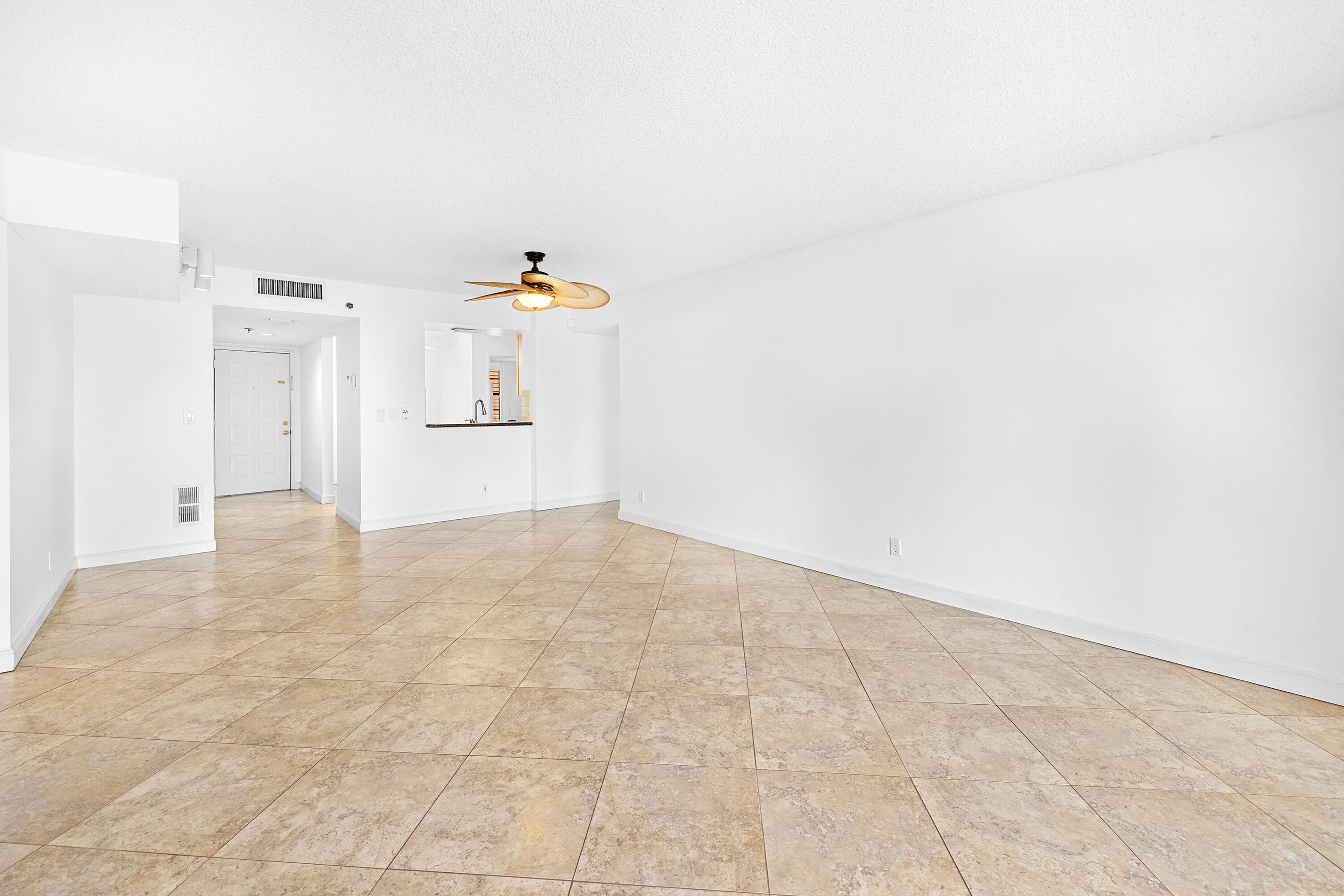 7380 S Oriole Boulevard 701