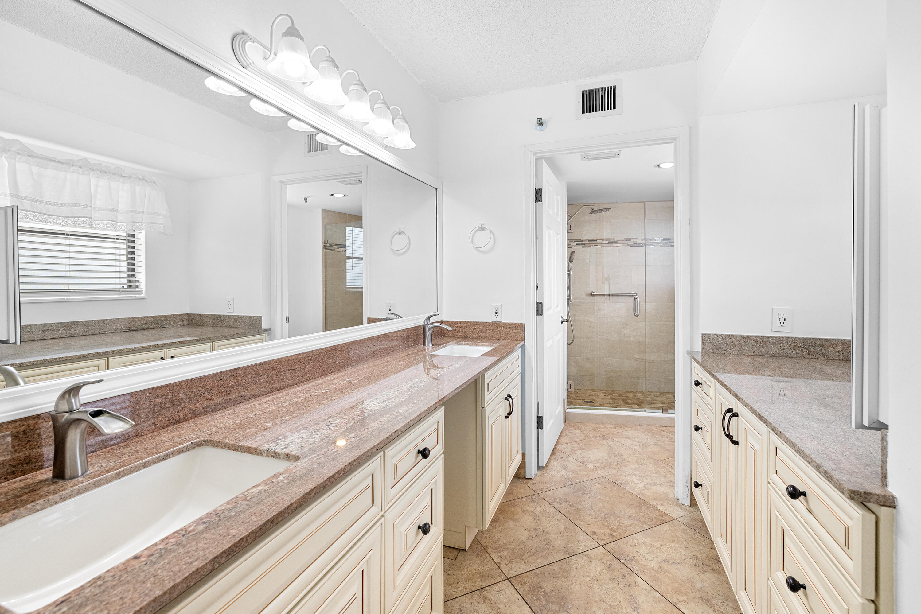 7380 S Oriole Boulevard 701