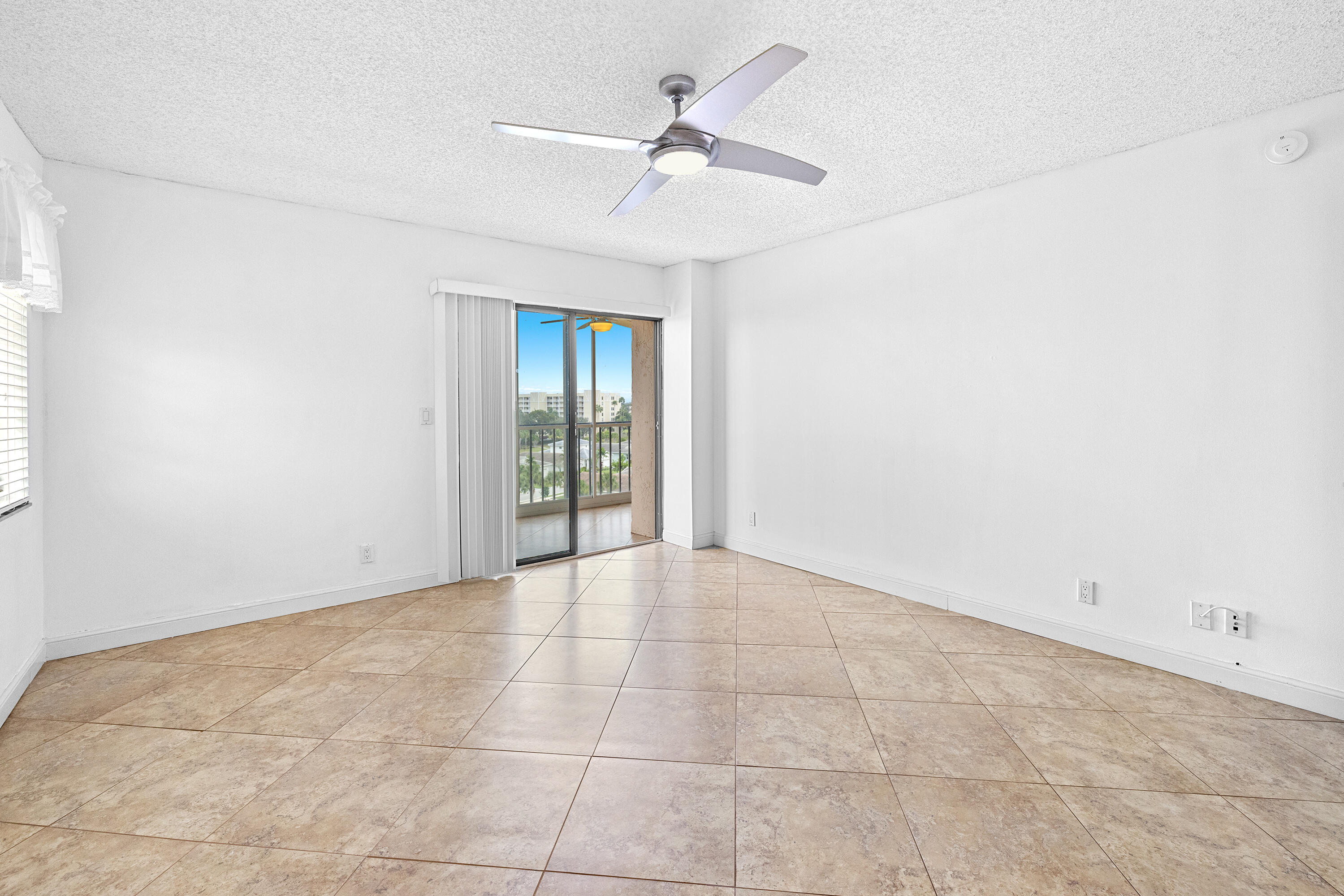 7380 S Oriole Boulevard 701
