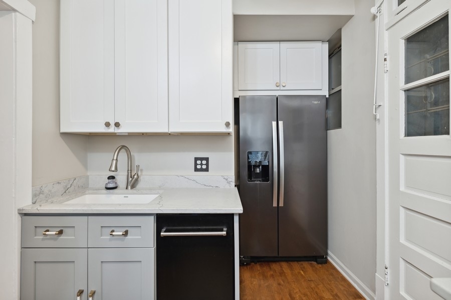 242 S Maple Avenue Unit: 2E