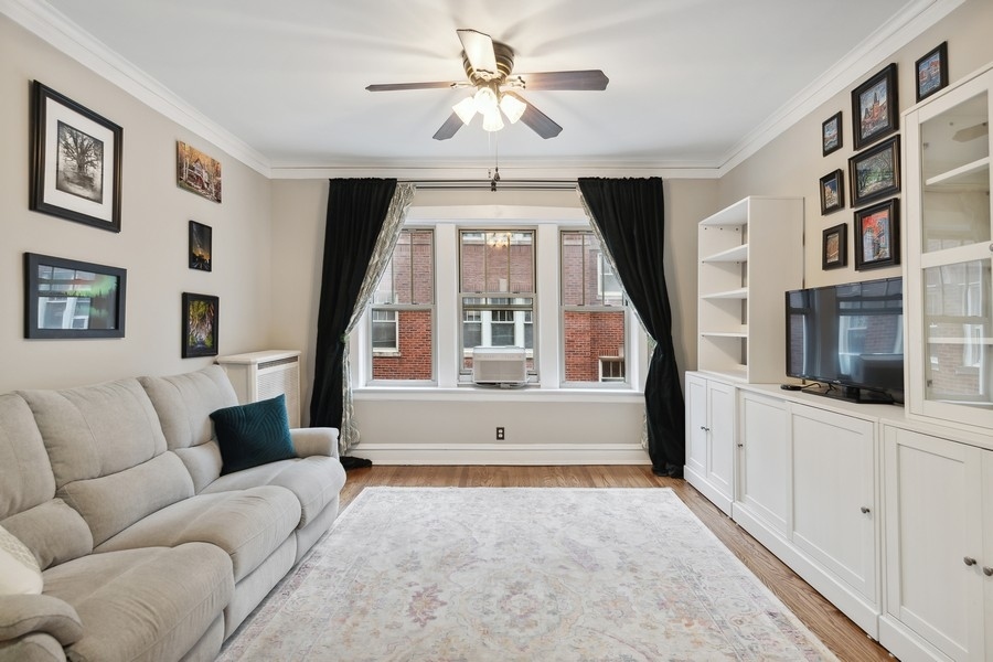 242 S Maple Avenue Unit: 2E