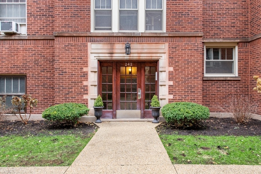 242 S Maple Avenue Unit: 2E