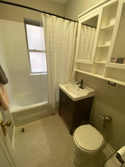 242 S Maple Avenue Unit: 2E