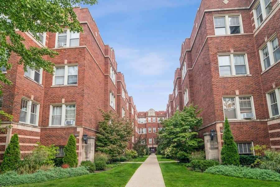 244 S Maple Avenue Unit: 1E