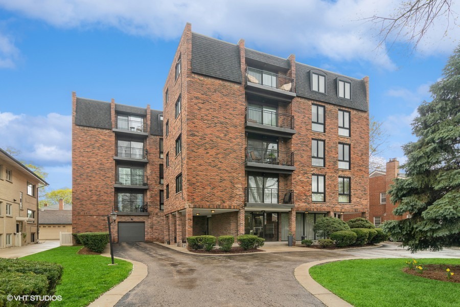 1417 Bonnie Brae Place Unit: 3D