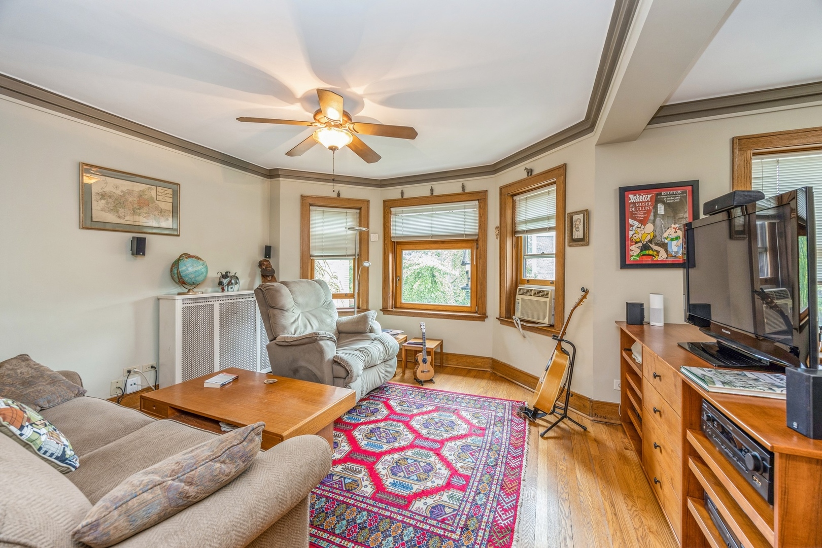 221 N Grove Avenue Unit: 3N