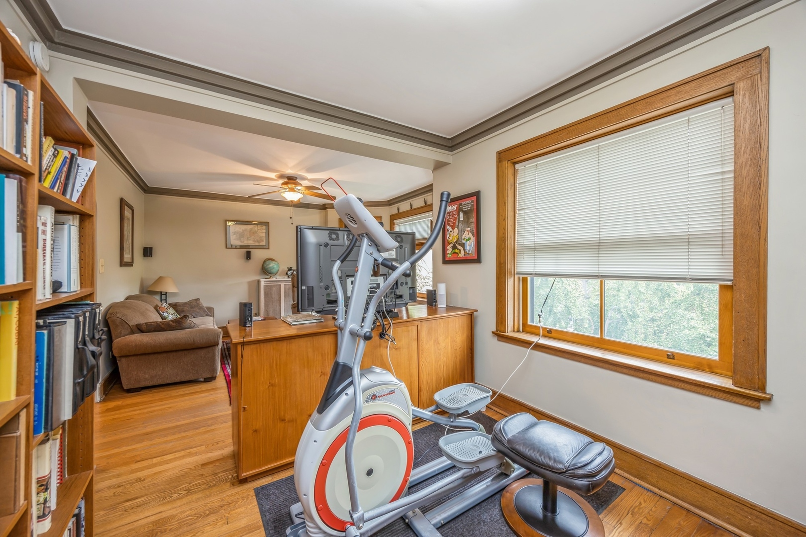 221 N Grove Avenue Unit: 3N