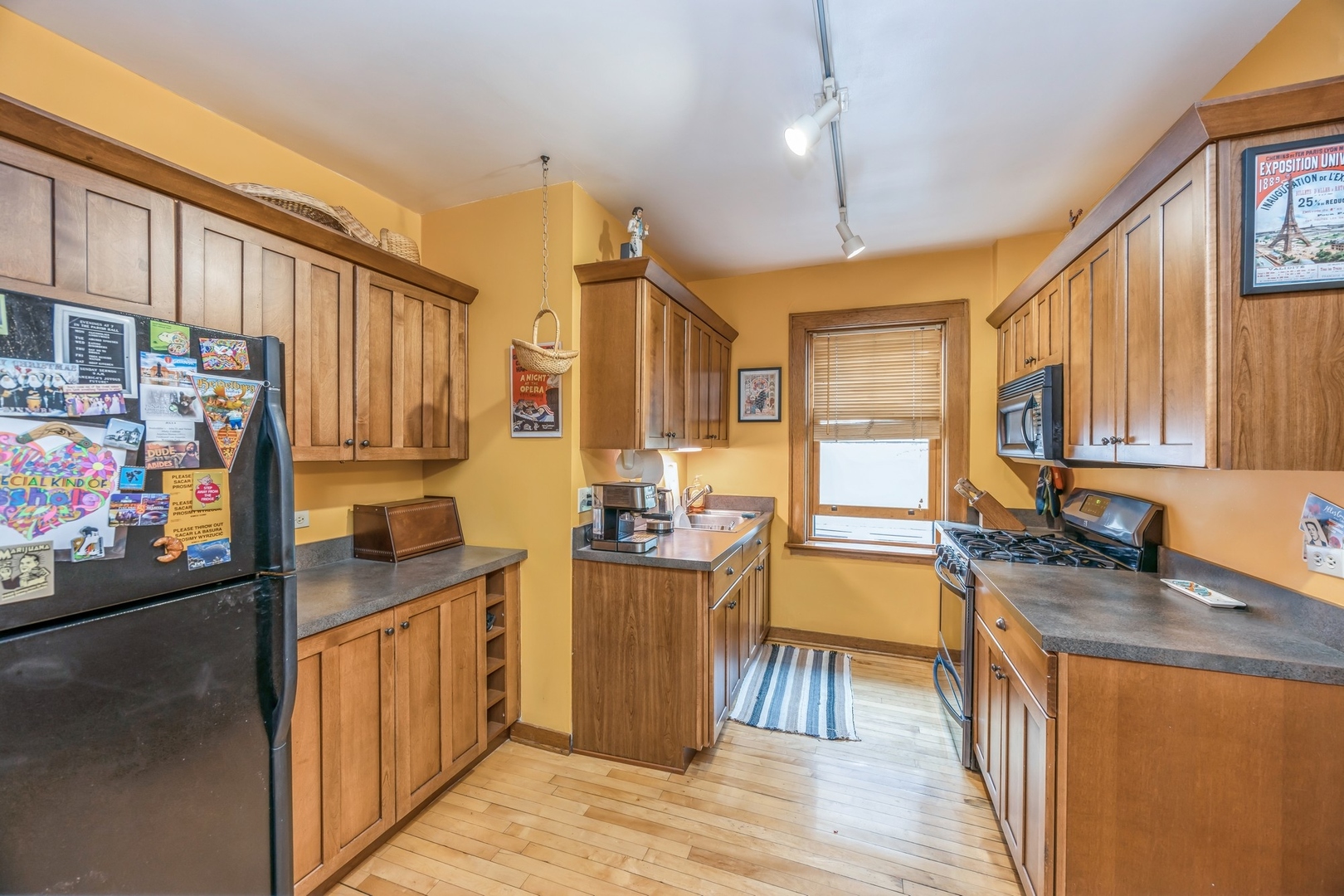 221 N Grove Avenue Unit: 3N