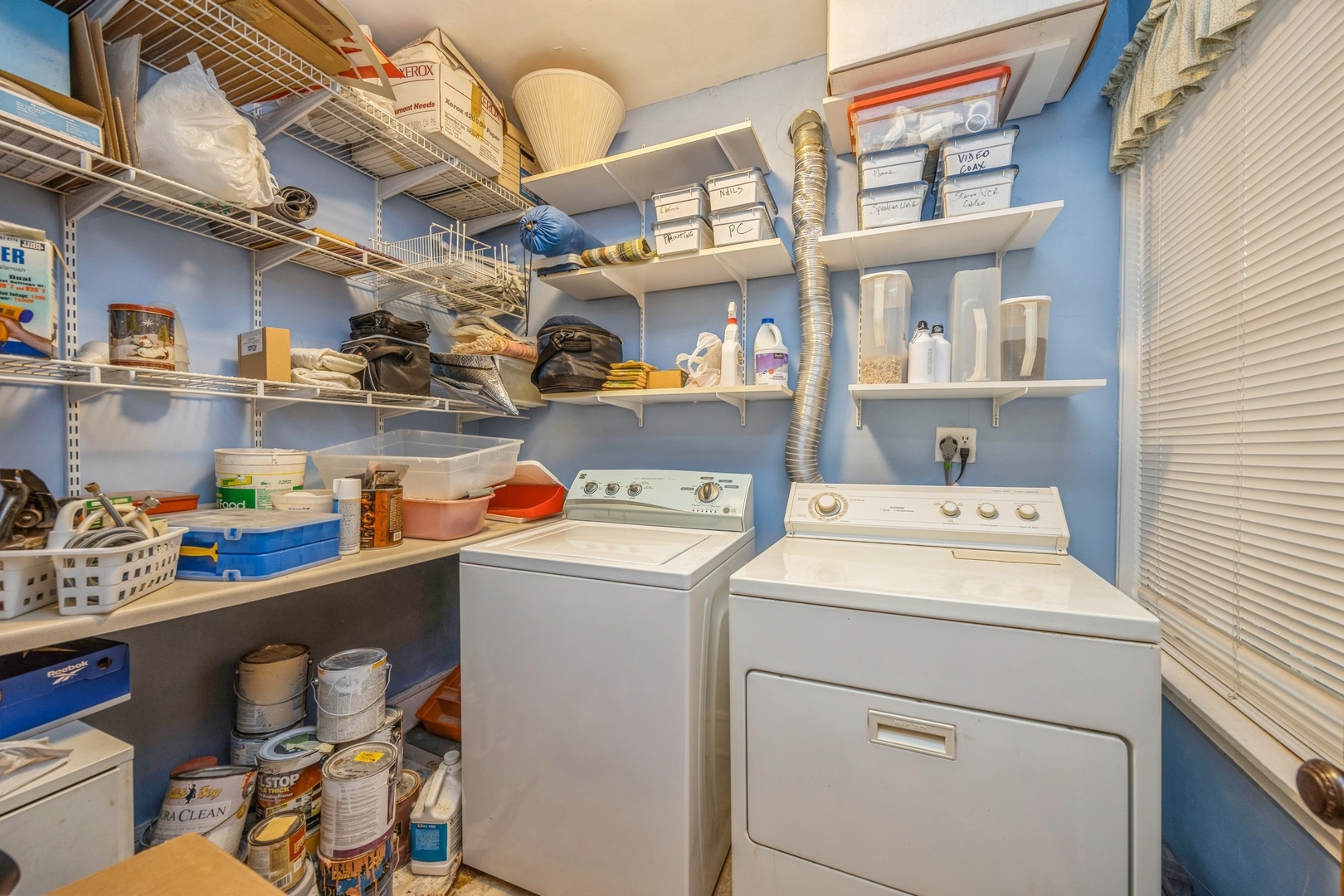 221 N Grove Avenue Unit: 3N