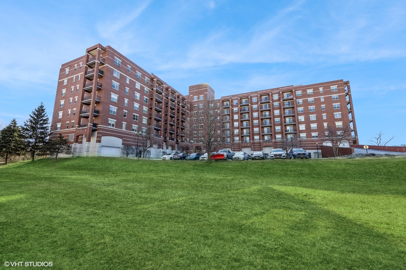 1700 Riverwoods Drive Unit: 703
