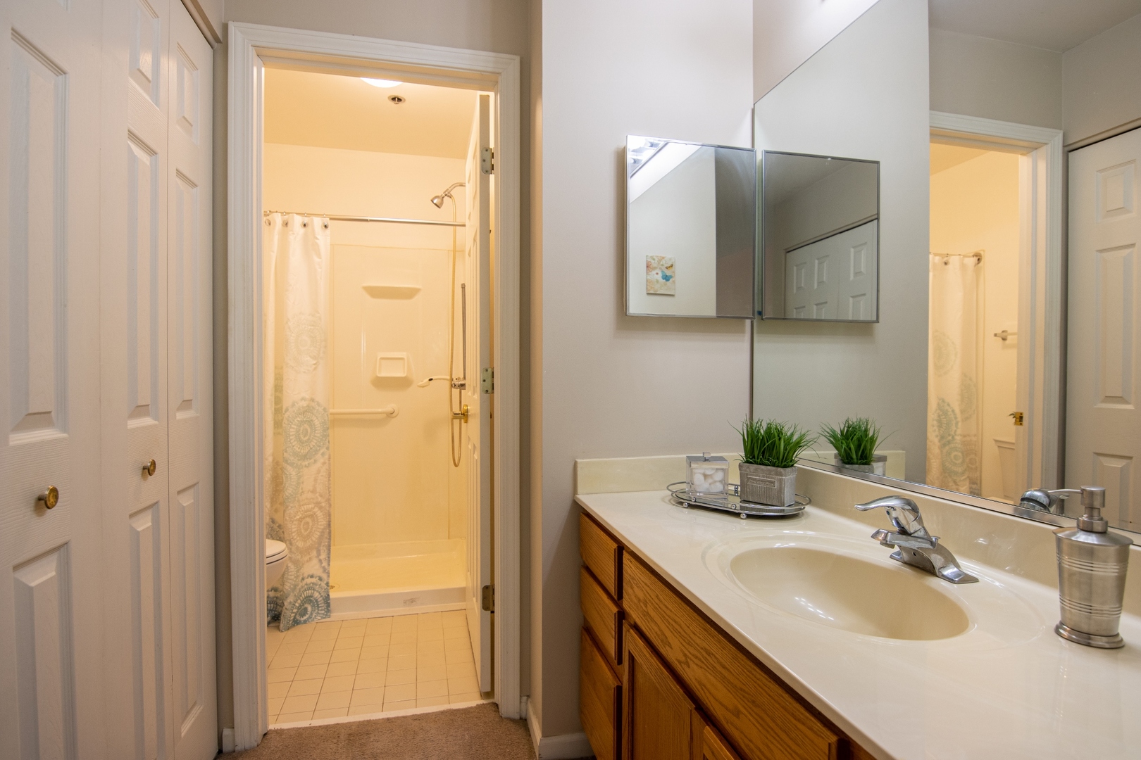 11 Hunt Club Drive Unit: 11