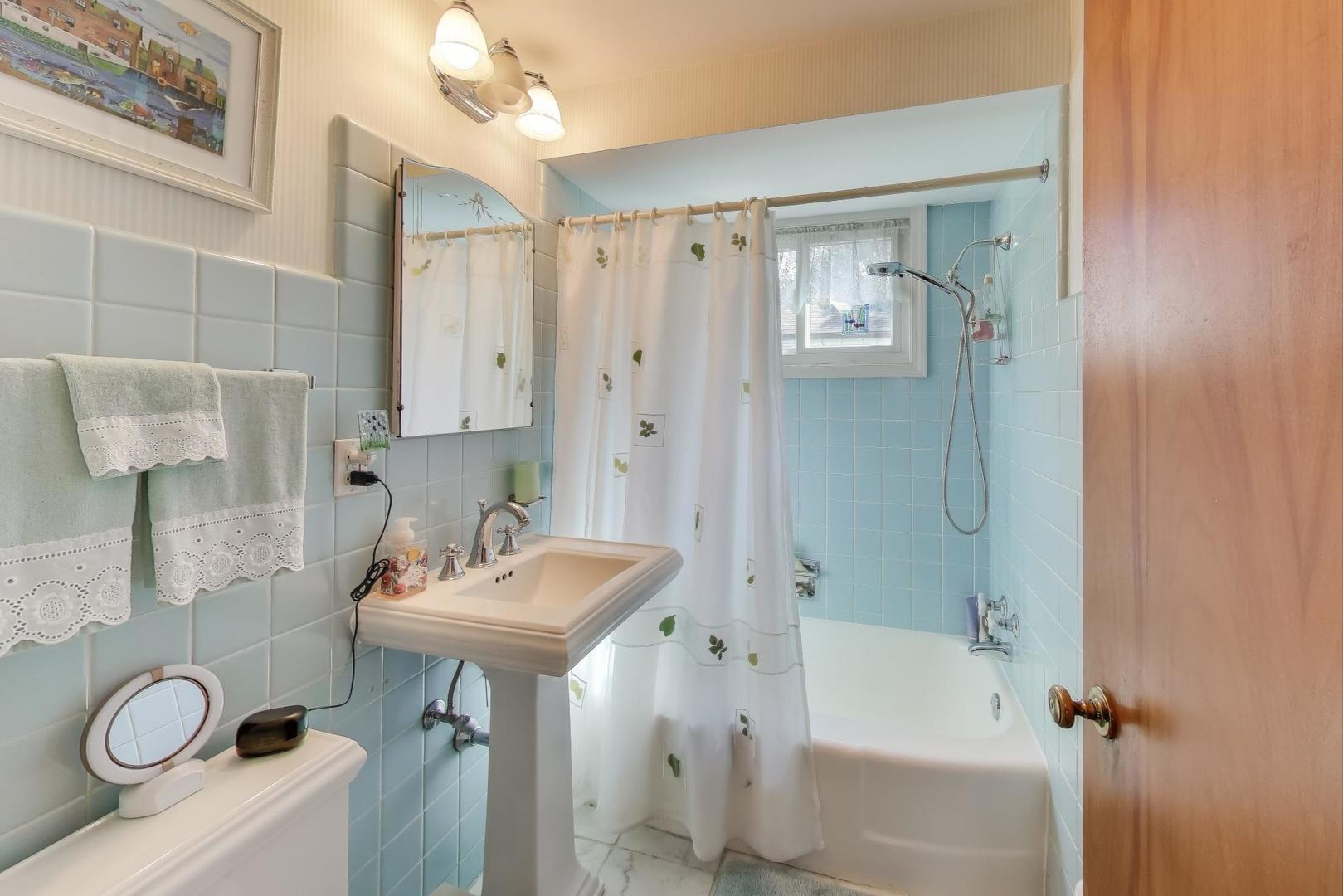 1407 N Harlem Avenue Unit: C